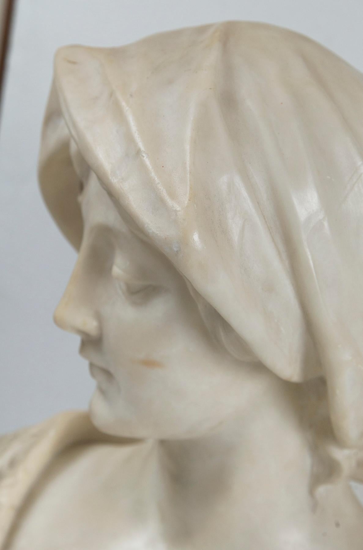 White Marble Bust of a Young Woman In Good Condition For Sale In Woodbury, CT