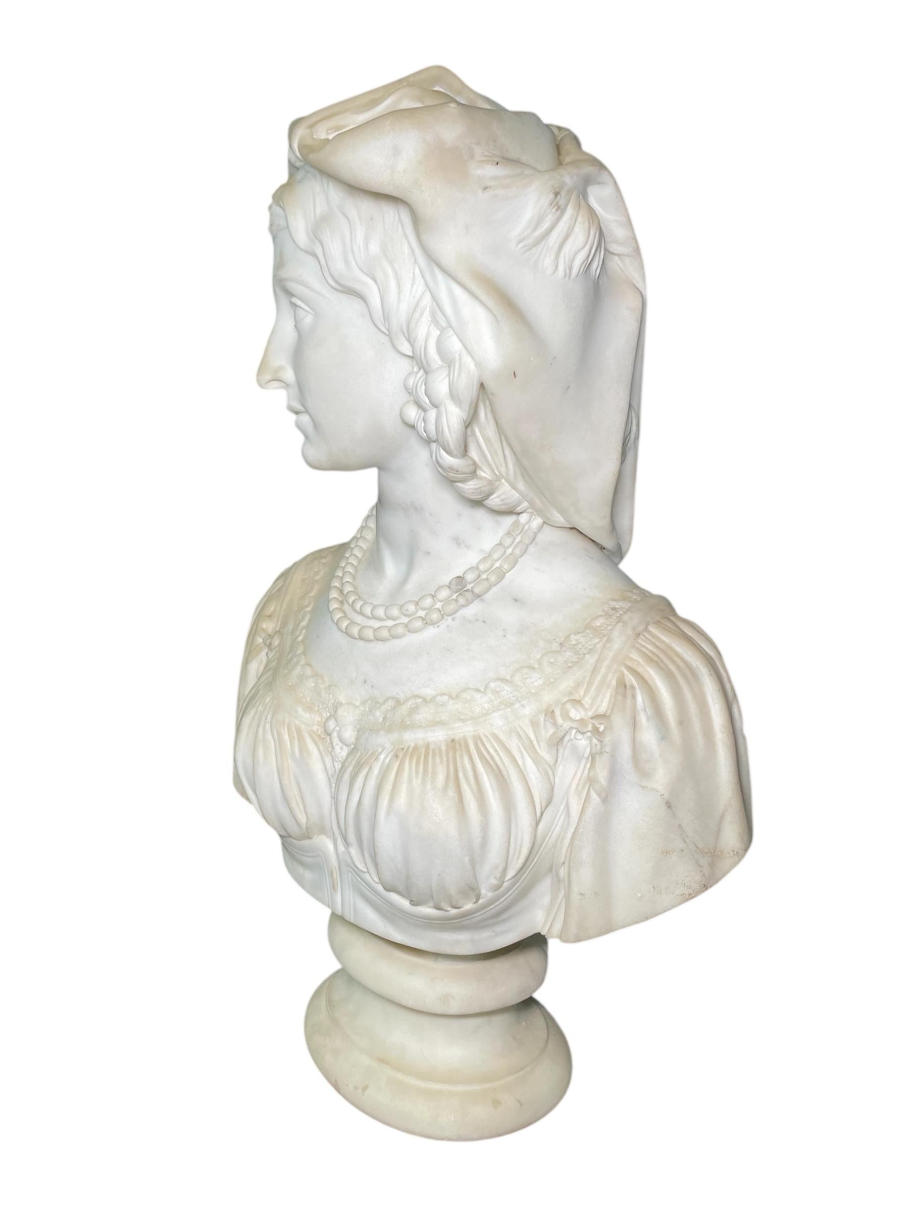 Buste de femme paysanne italienne en marbre blanc par J.Hutchison Bon état - En vente à Guaynabo, PR