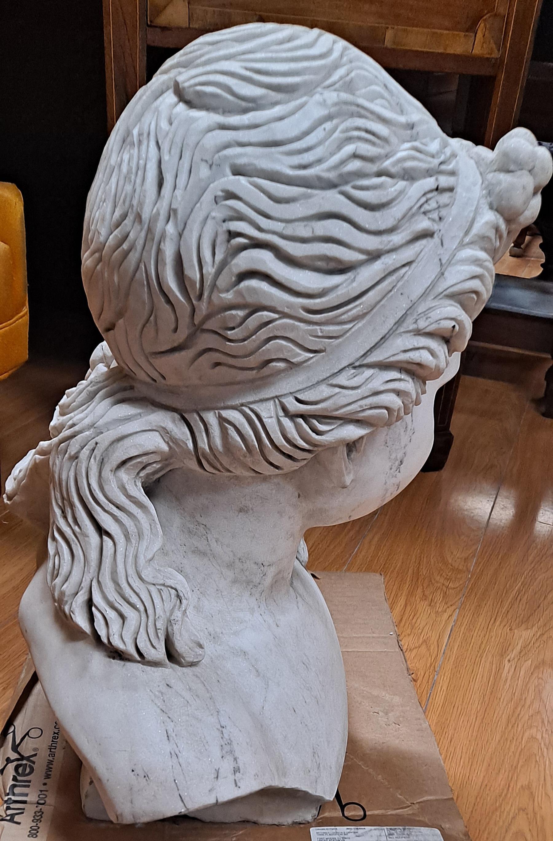 White Marble Bust of Young Woman  In Good Condition For Sale In San Francisco, CA