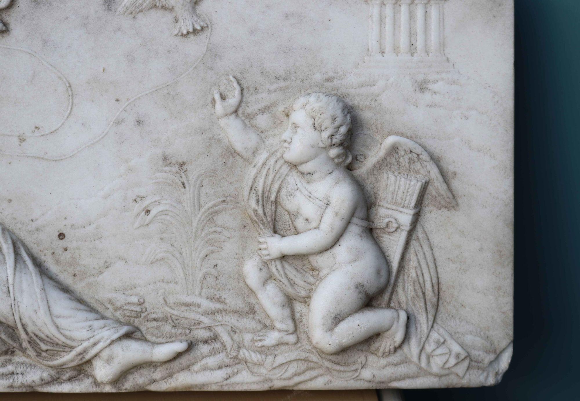 18th Century and Earlier White Marble Chimneypiece Tablet For Sale