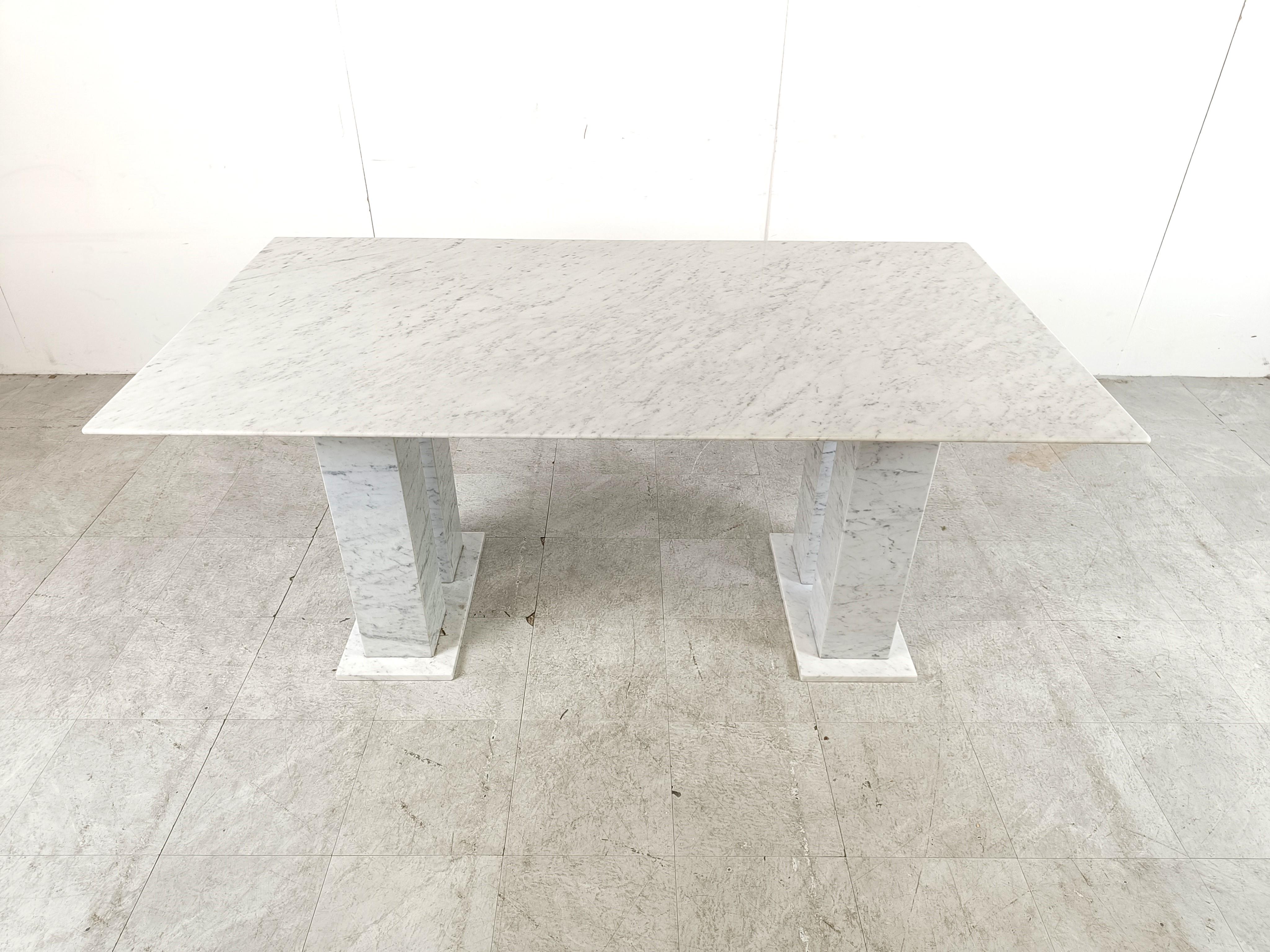 Italian White marble dining table, 1970s For Sale