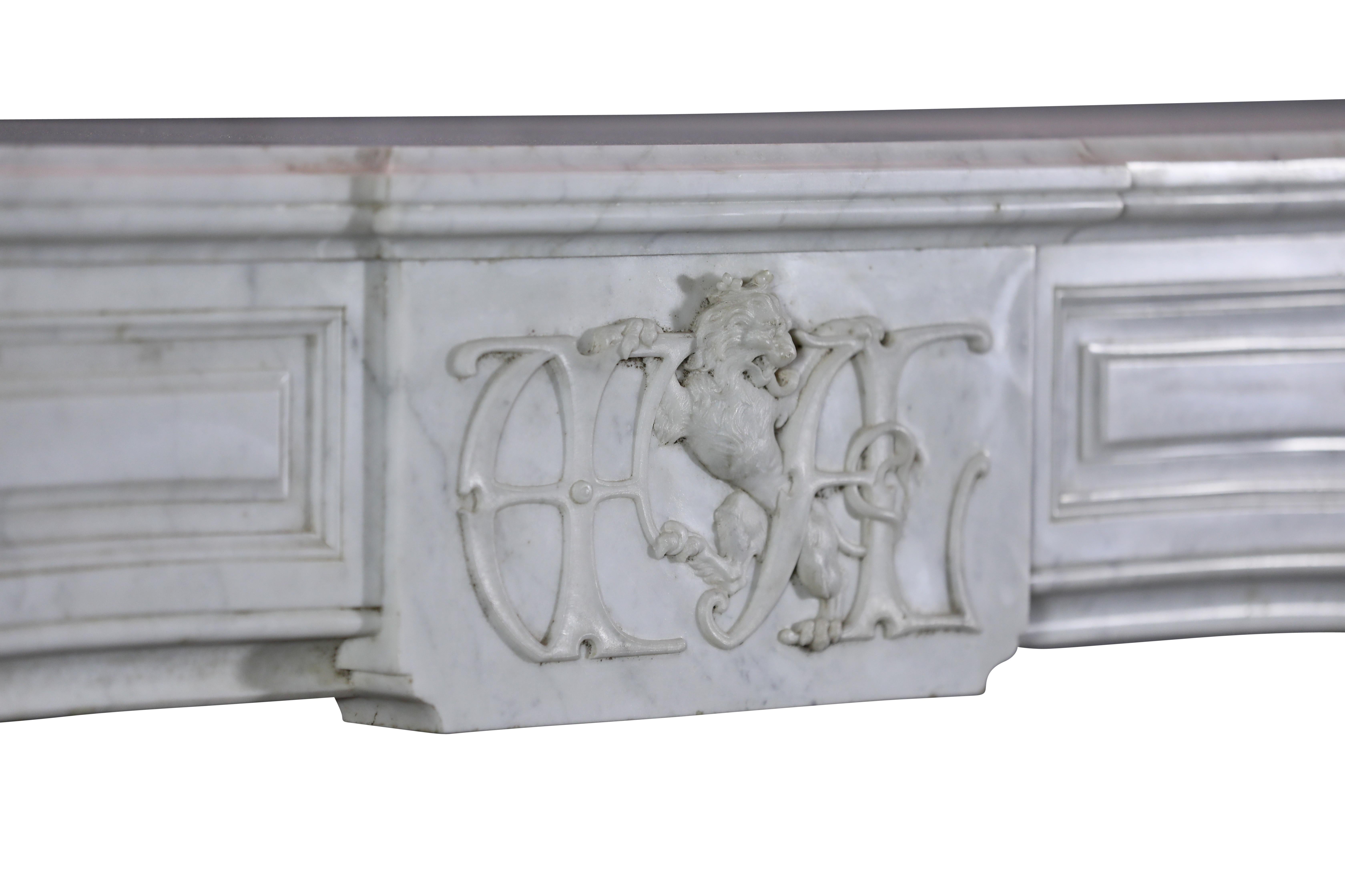 White Marble Exceptional Pair Fireplace Mantels 19th Century For Sale 5
