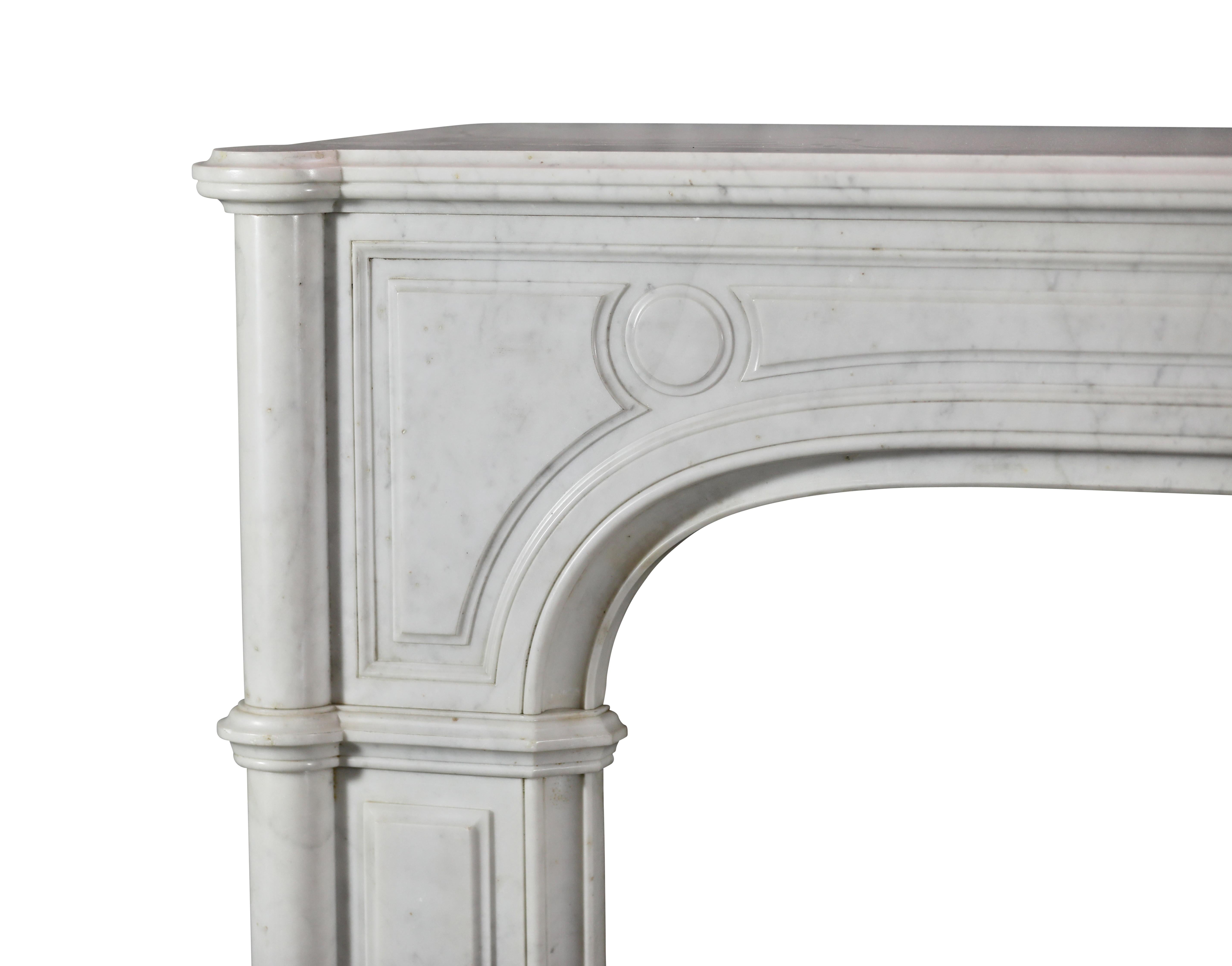 White Marble Exceptional Pair Fireplace Mantels 19th Century For Sale 11