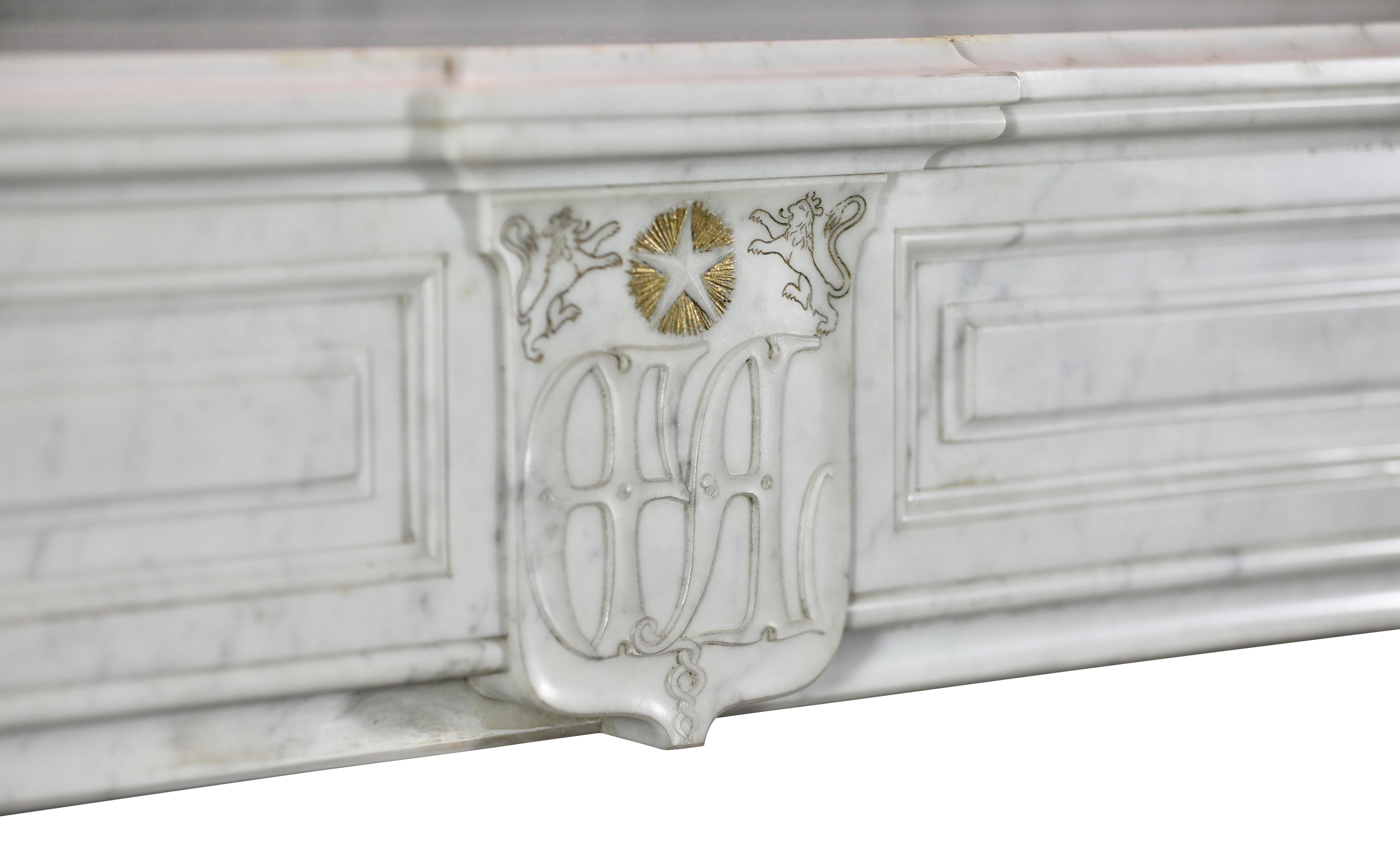 White Marble Exceptional Pair Fireplace Mantels 19th Century In Excellent Condition For Sale In Beervelde, BE