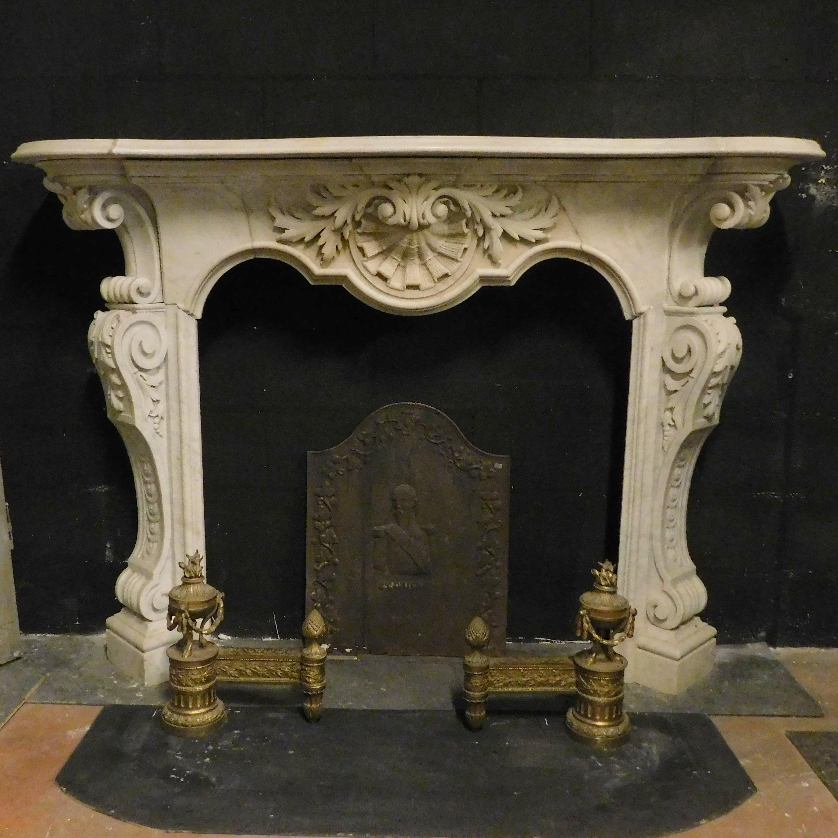 Italian White marble fireplace, richly carved shells and flowers, 19th century Italy For Sale