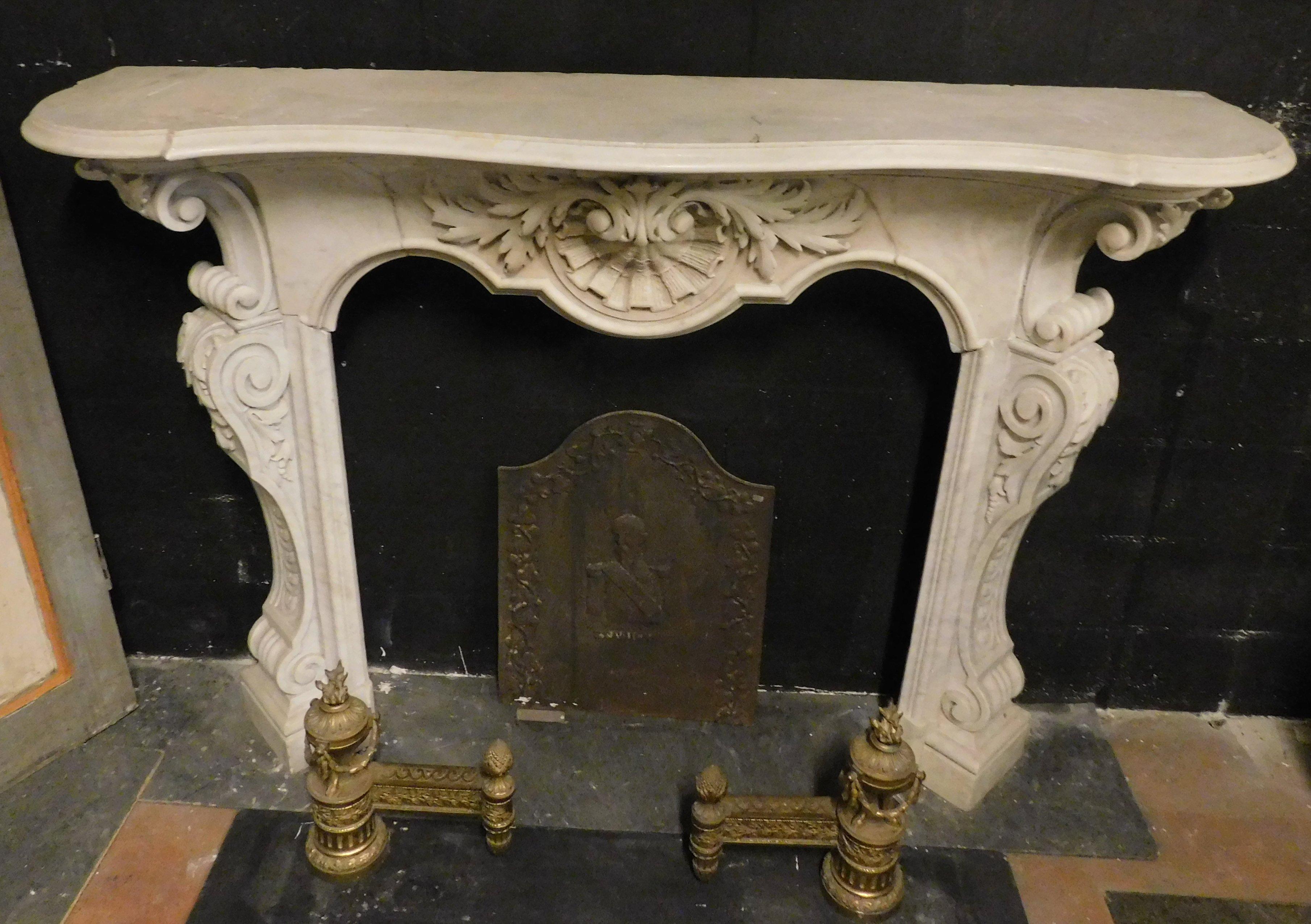 Hand-Carved White marble fireplace, richly carved shells and flowers, 19th century Italy For Sale
