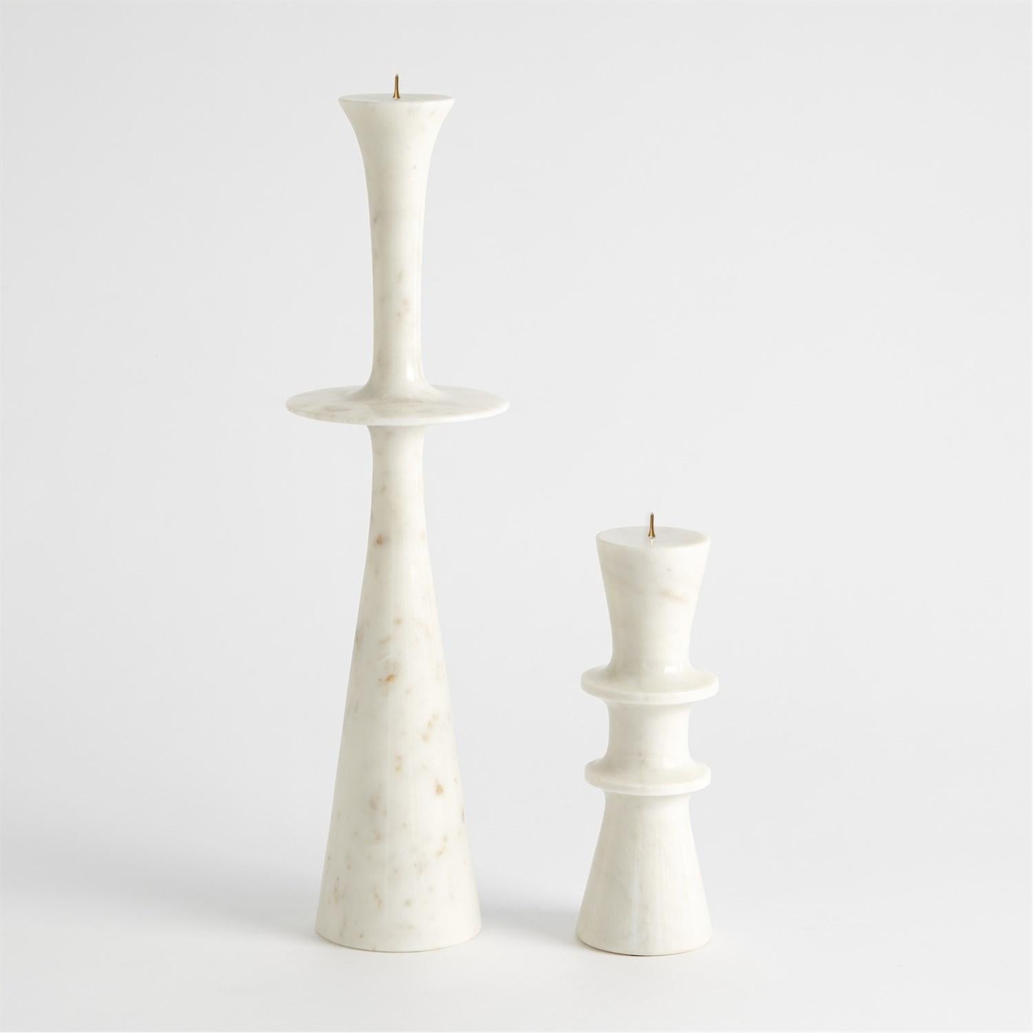 Flair-Kerzenständer aus weißem Marmor (amerikanisch) im Angebot