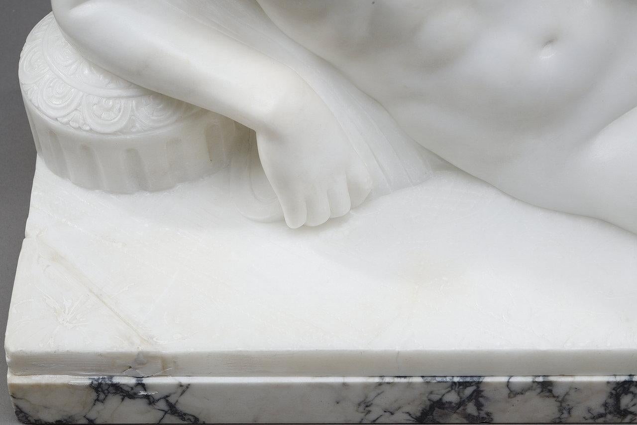 Odalisque en marbre blanc de la période Art Déco  en vente 7