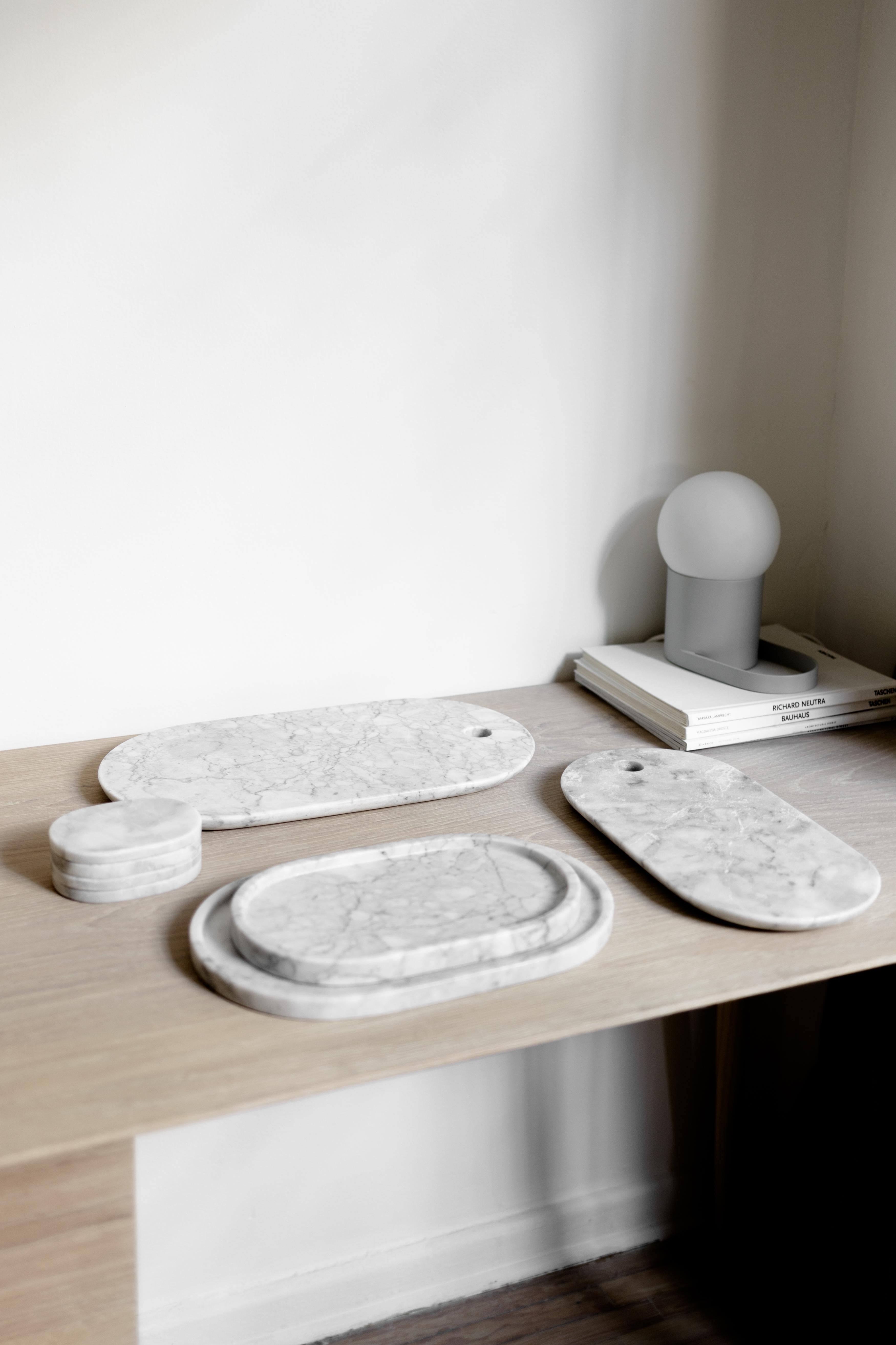 Moderne Ensemble de planches à fromage Elipse en marbre blanc en vente