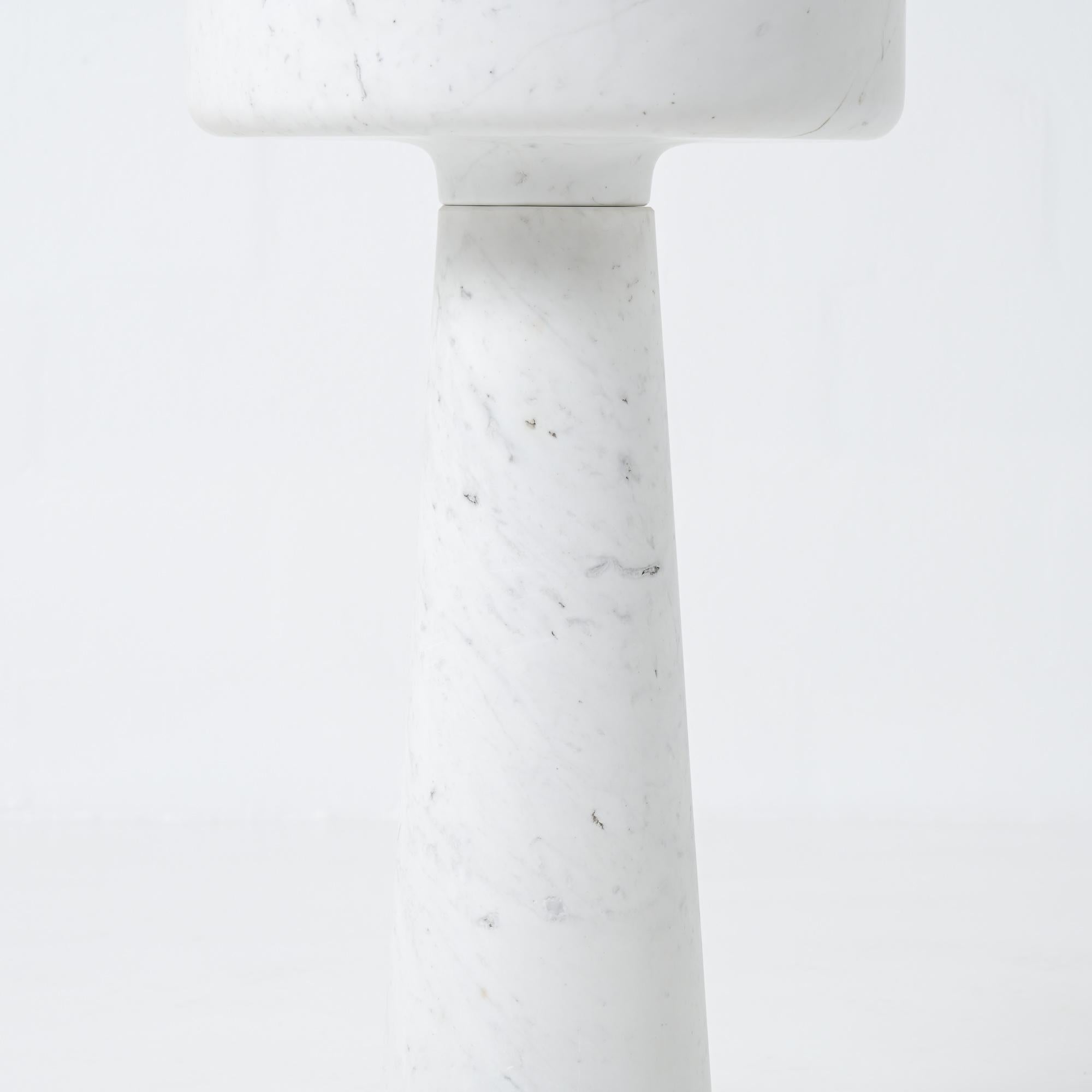 Jardinera de mármol blanco de Angelo Mangiarotti, Italia Años 70 finales del siglo XX en venta