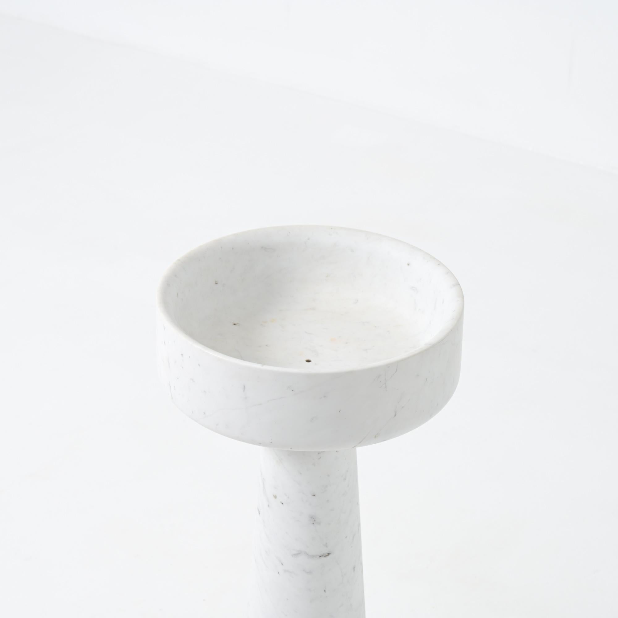 Jardinera de mármol blanco de Angelo Mangiarotti, Italia Años 70 en venta 1