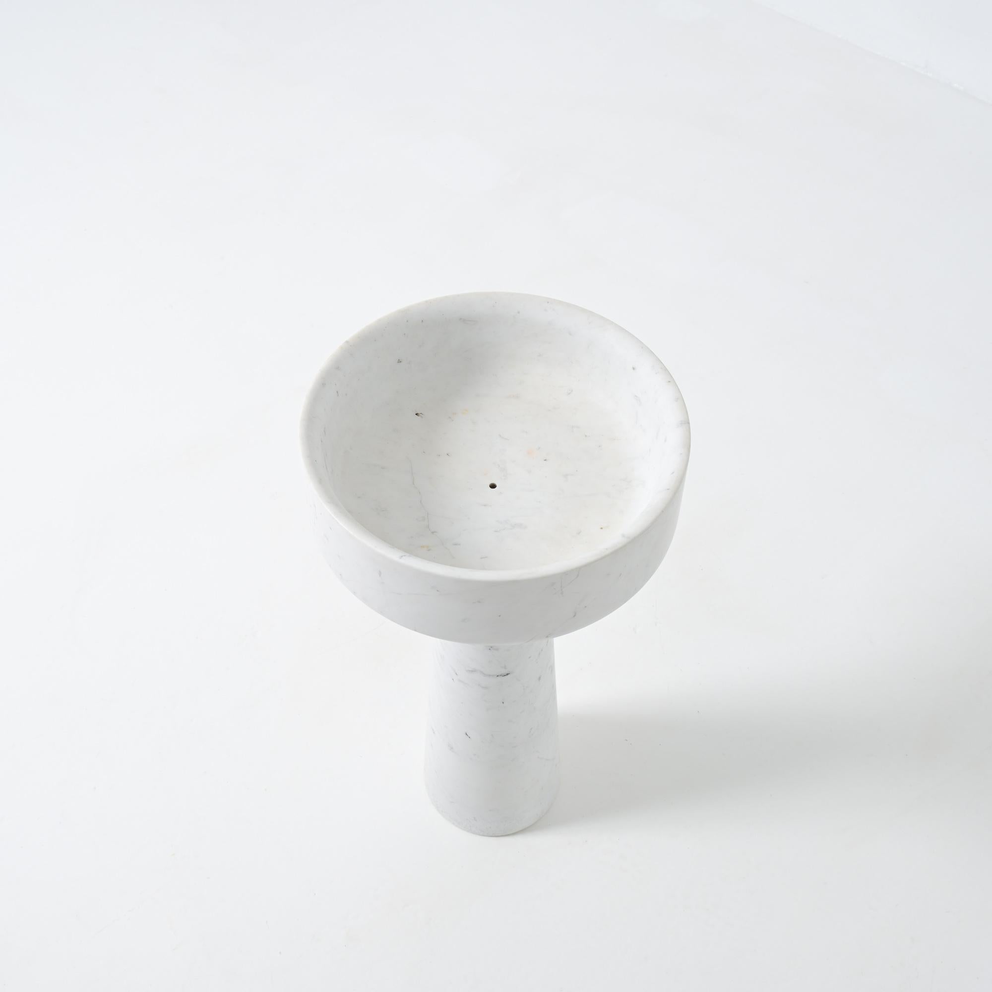 Jardinera de mármol blanco de Angelo Mangiarotti, Italia Años 70 en venta 2