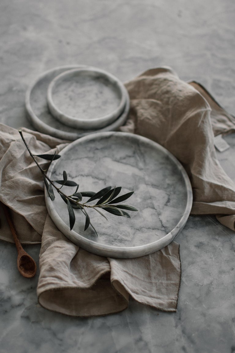 White Marble Plates Set at 1stDibs