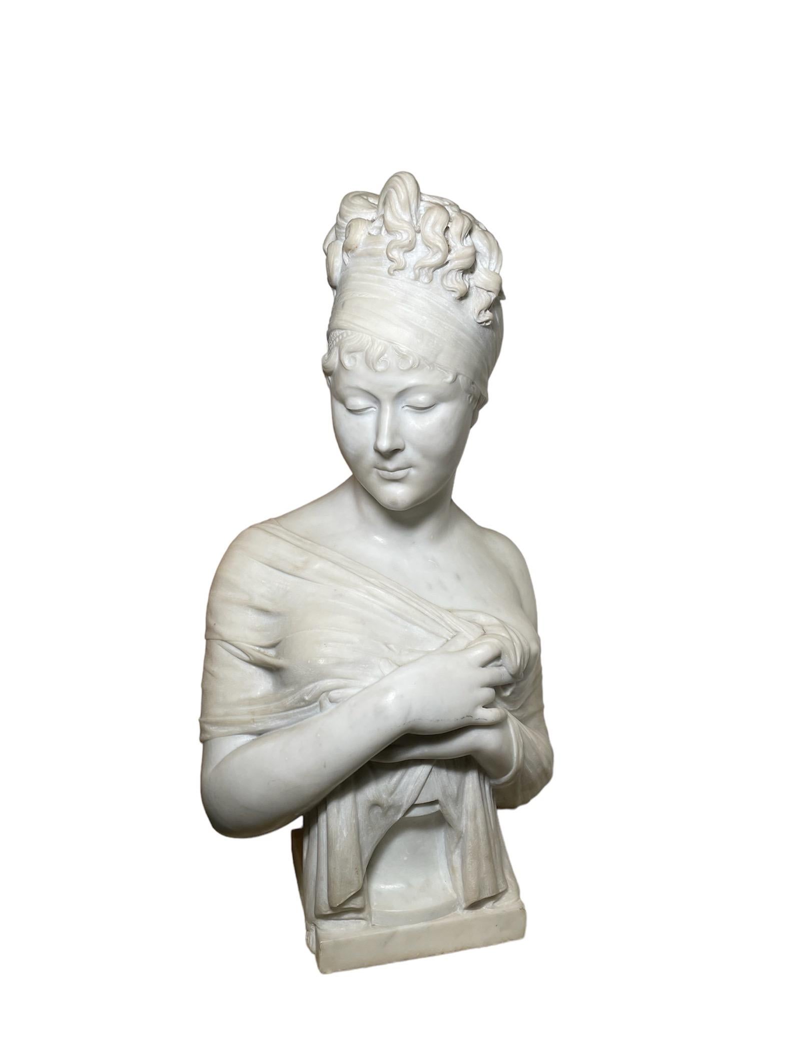 Sculpture/Buste de Madame Recamier en marbre blanc  en vente 6