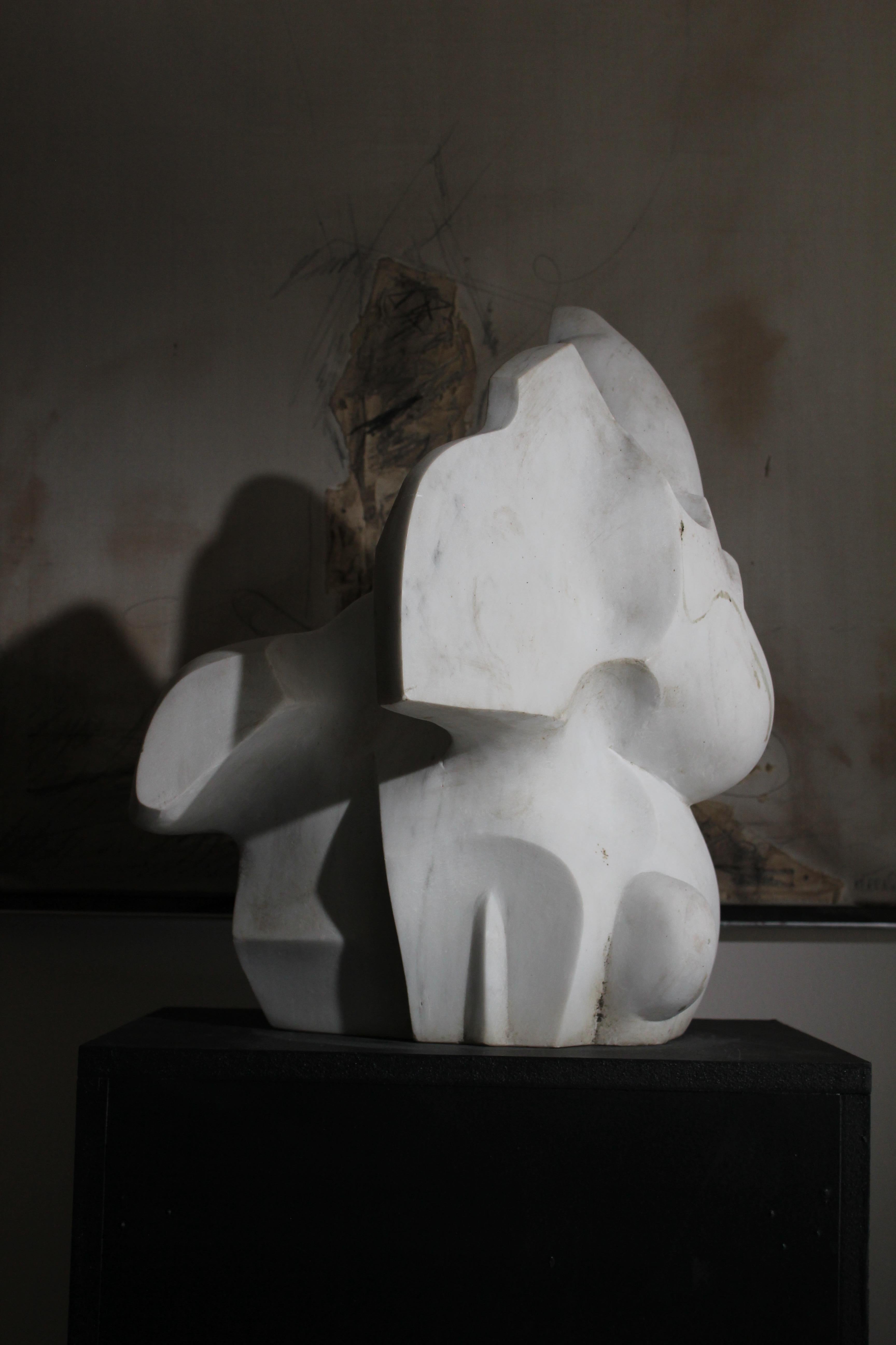 Skulptur aus weißem Marmor von Pol Spilliaert (1935-2023) (Moderne der Mitte des Jahrhunderts) im Angebot