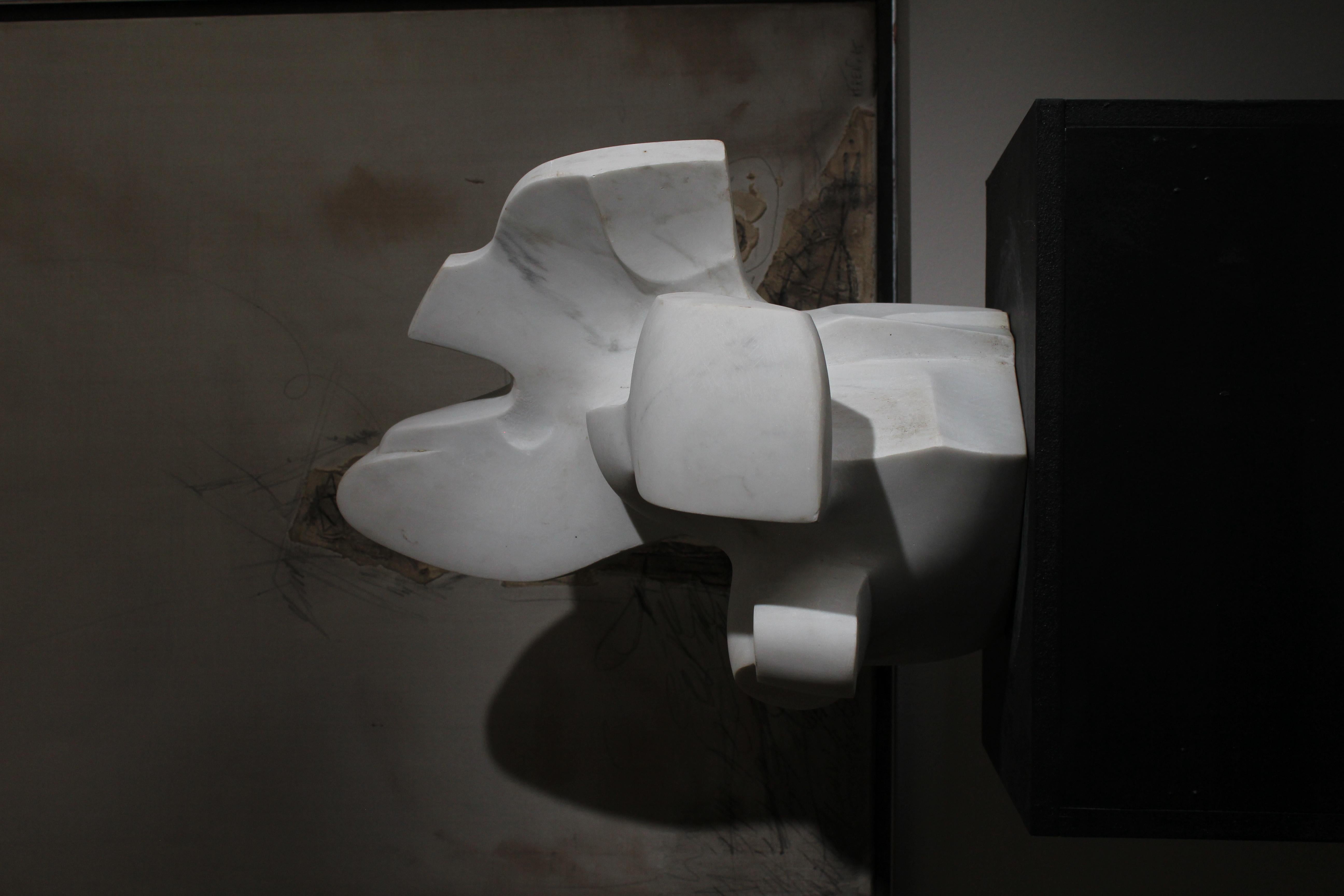 Belgian White marble sculpture by Pol Spilliaert (1935-2023) For Sale