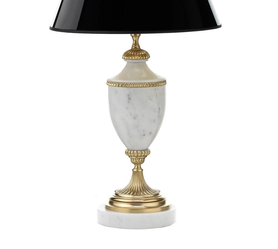 italien Lampe de bureau en marbre blanc par Badari en vente