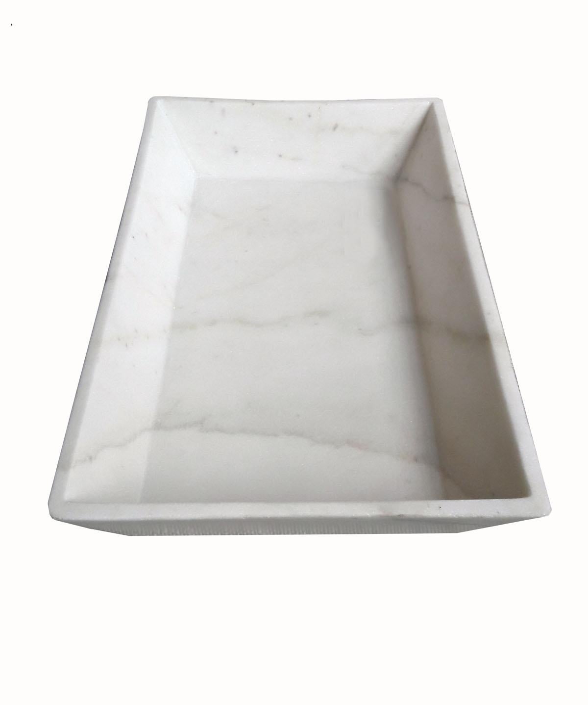 Weißes Tablett aus weißem Marmor aus Indien (Geschnitzt) im Angebot