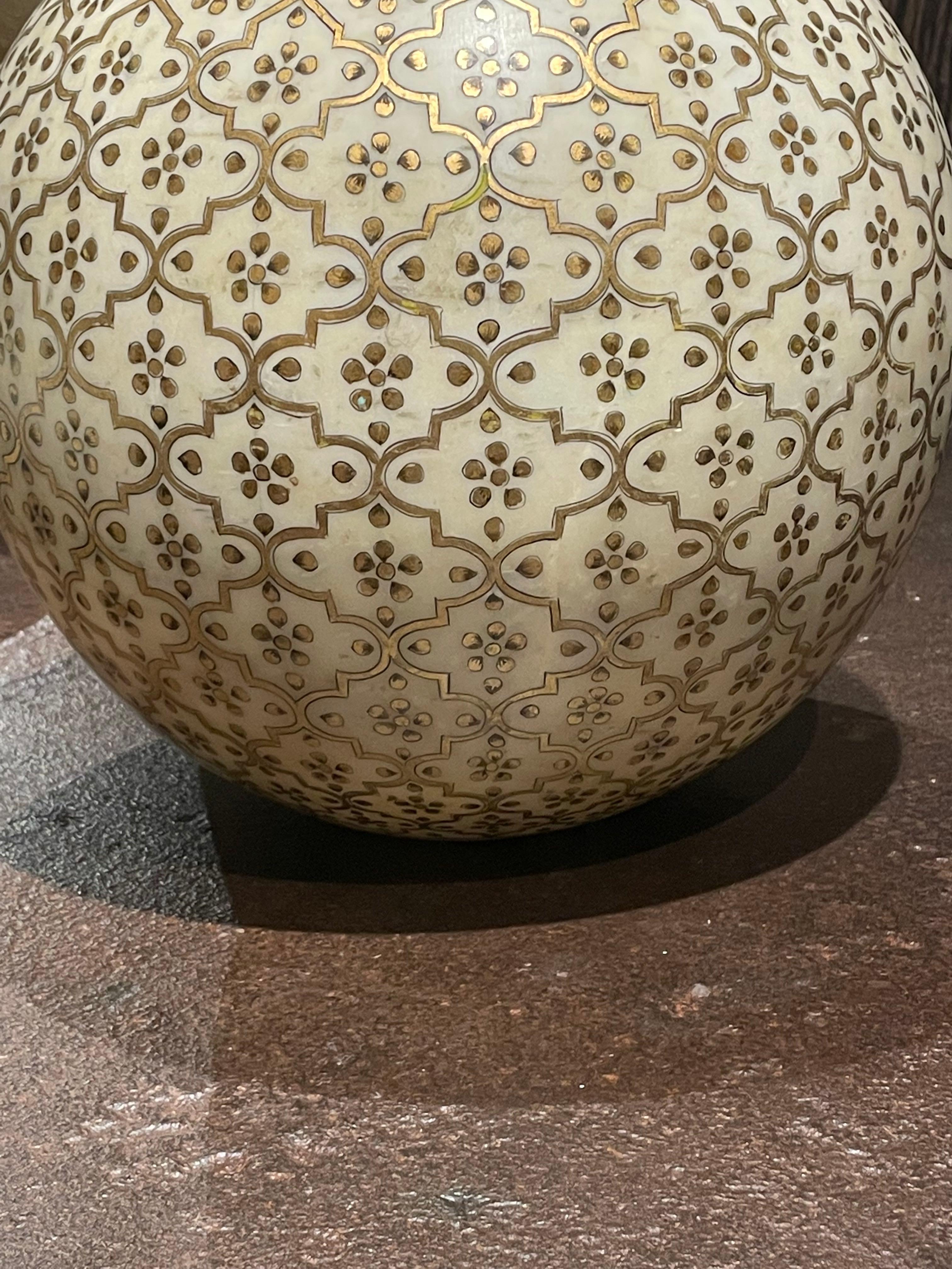 White Marble Vase With Printed Gold Overlay, India, Contemporary In New Condition In New York, NY