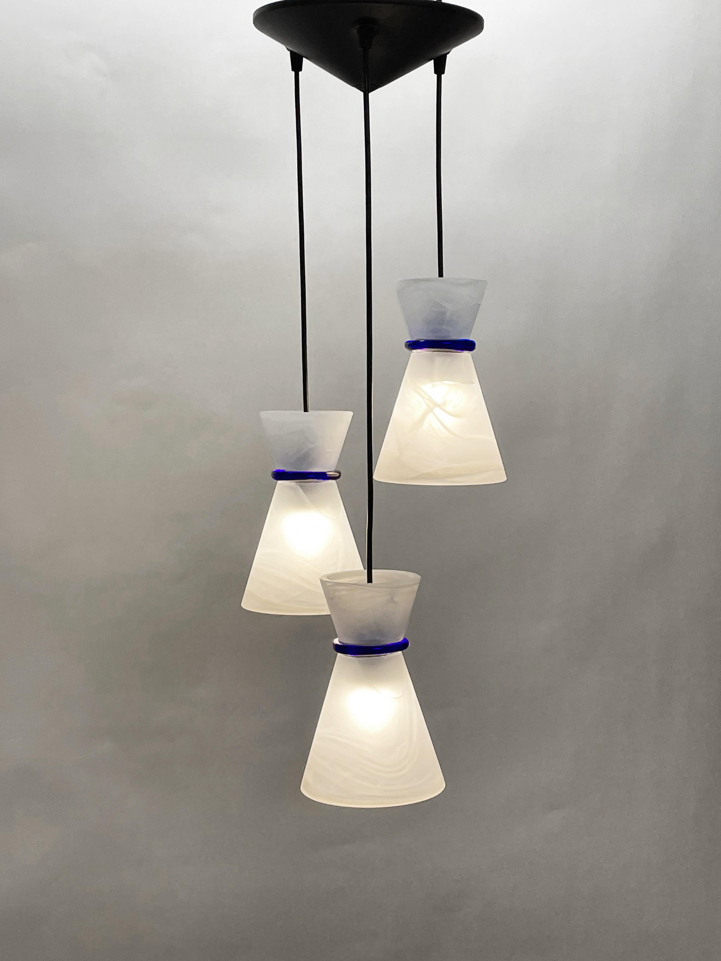 White Marbled Murano Glass Italian Chandelier with Three Pendant Lights, 1980s 4