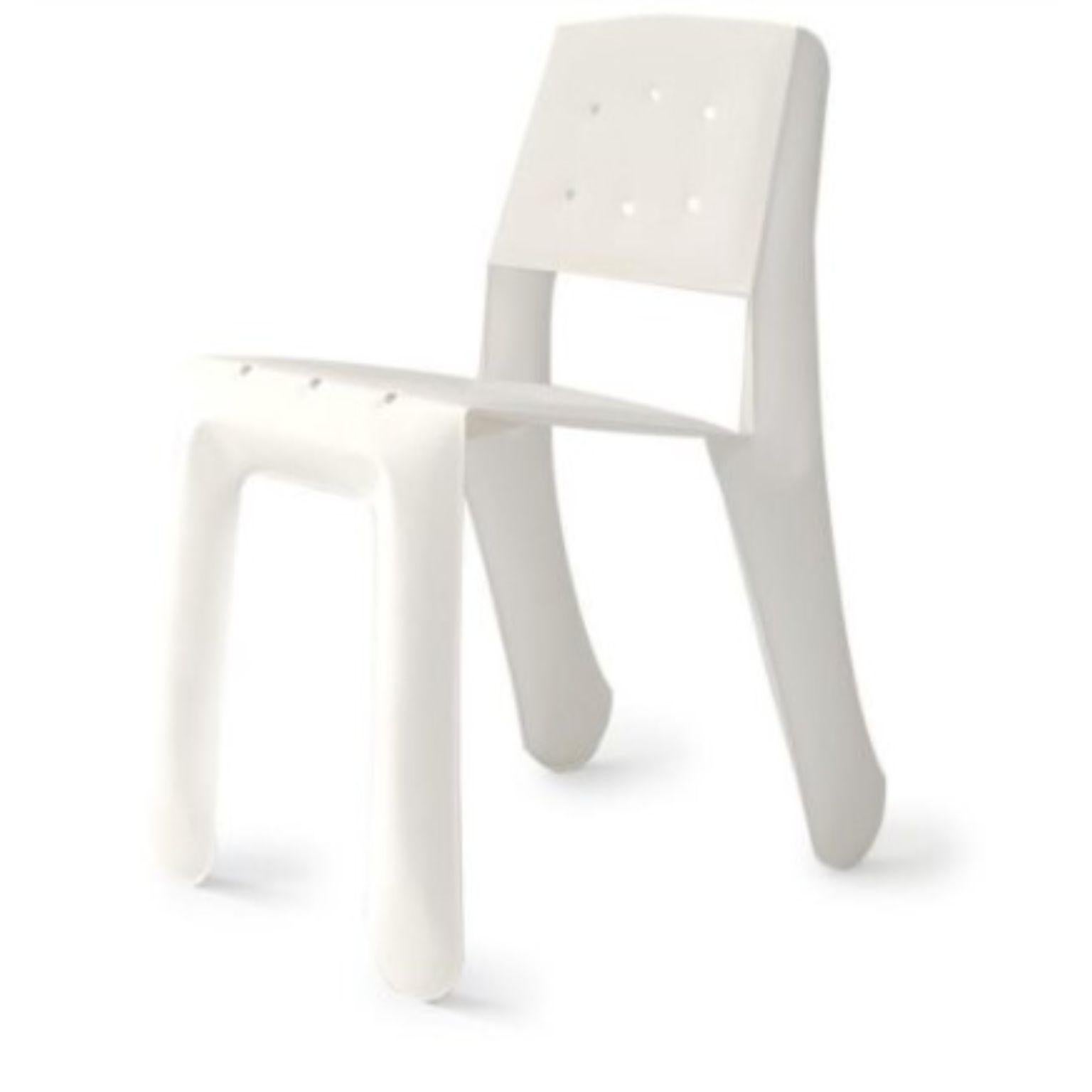 White matt aluminum Chippensteel 0.5 sculptural chair by Zieta
Dimensions: D 58 x W 46 x H 80 cm 
Material: Aluminum. 
Finish: Powder-coated. Matt finish. 
Available in colors: White Matt, Beige, Black, Blue-Gray, Graphite, Moss-Gray, and,