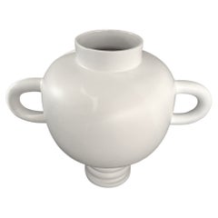 Jarrón de dos asas esmaltado blanco mate, Francia, Contemporáneo