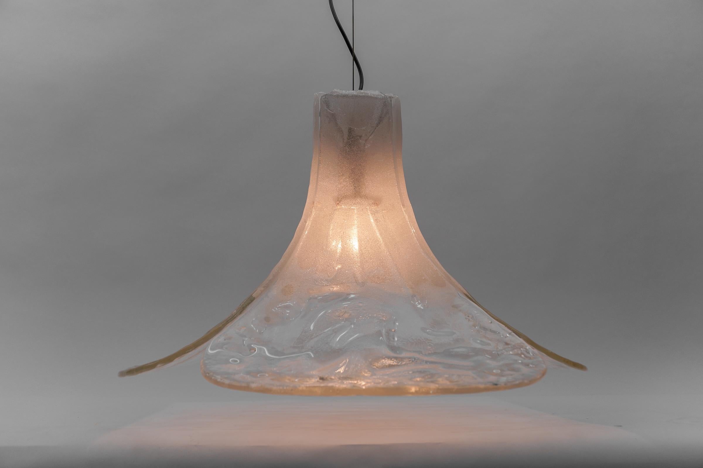 White Mazzega Pendant Lamp by Carlo Nason for J.T. Kalmar in Murano Glass, 1970s For Sale 2