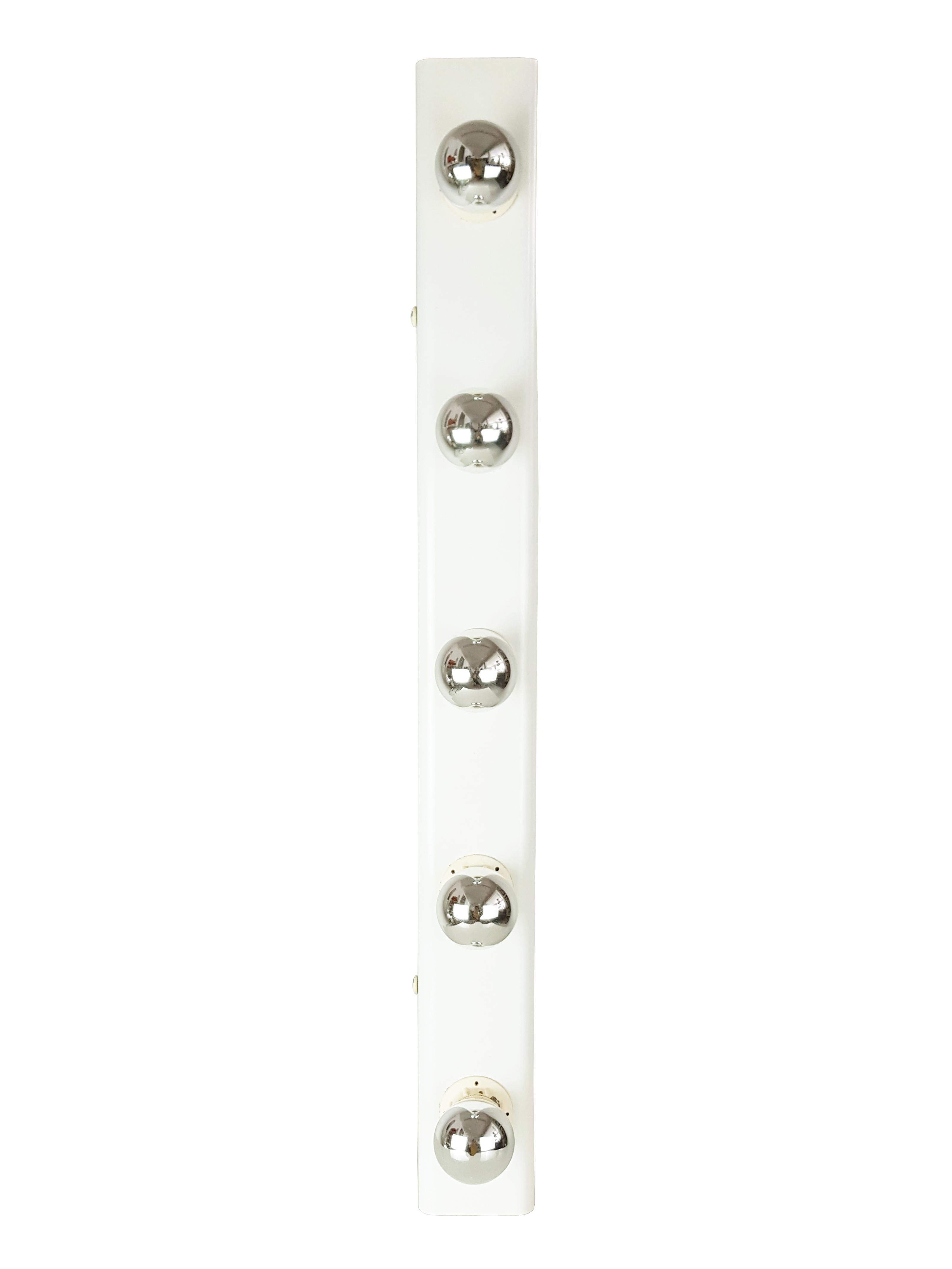 Weiße Wandleuchte aus weißem Metall mit 5 Lichtern Mod. 50 von Gino Sarfatti für Arteluce, '68 im Angebot 3