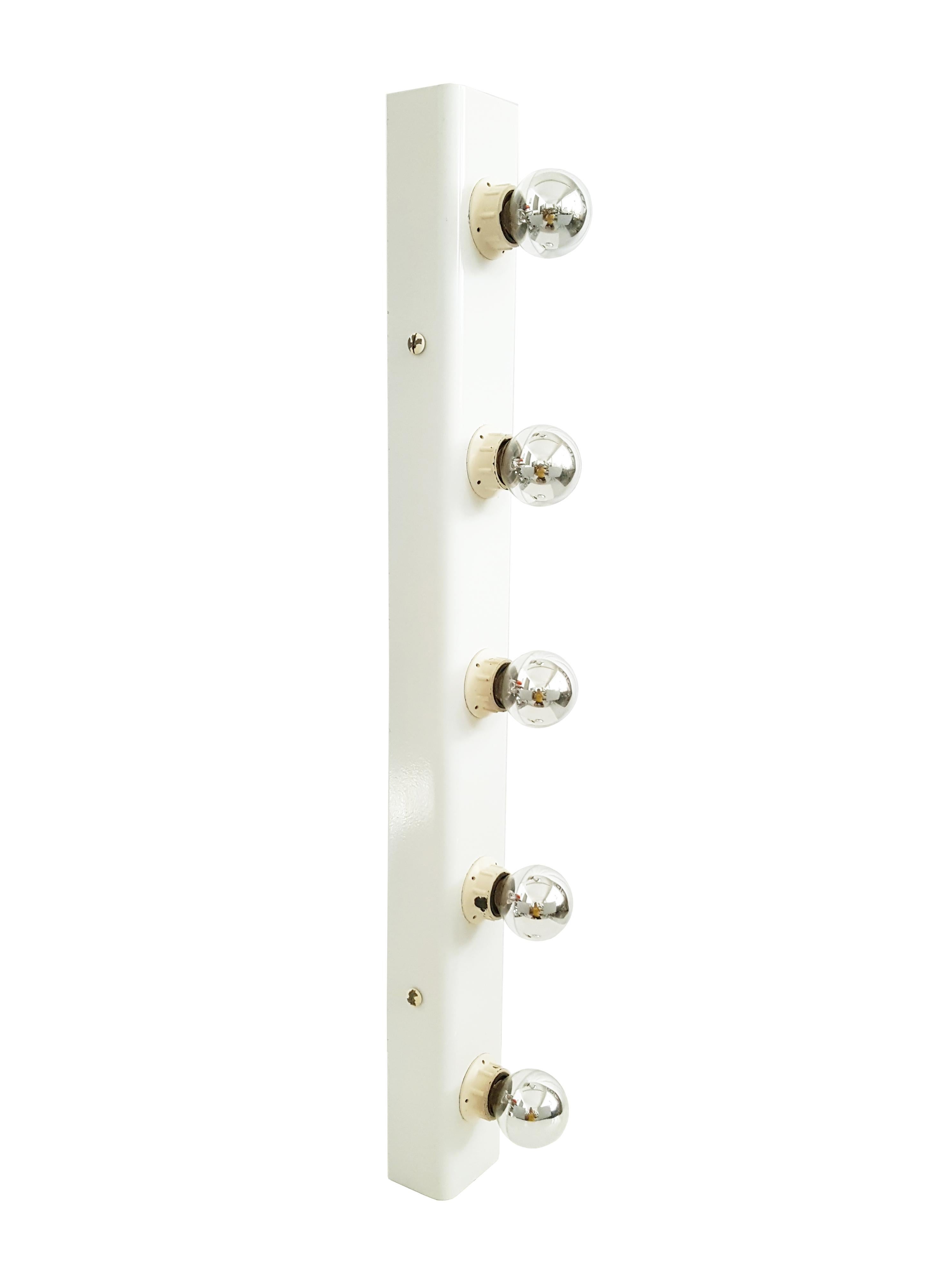 Lampe murale à 5 éclairages en métal blanc Mod. 50 de Gino Sarfatti pour Arteluce, '68 Bon état - En vente à Varese, Lombardia