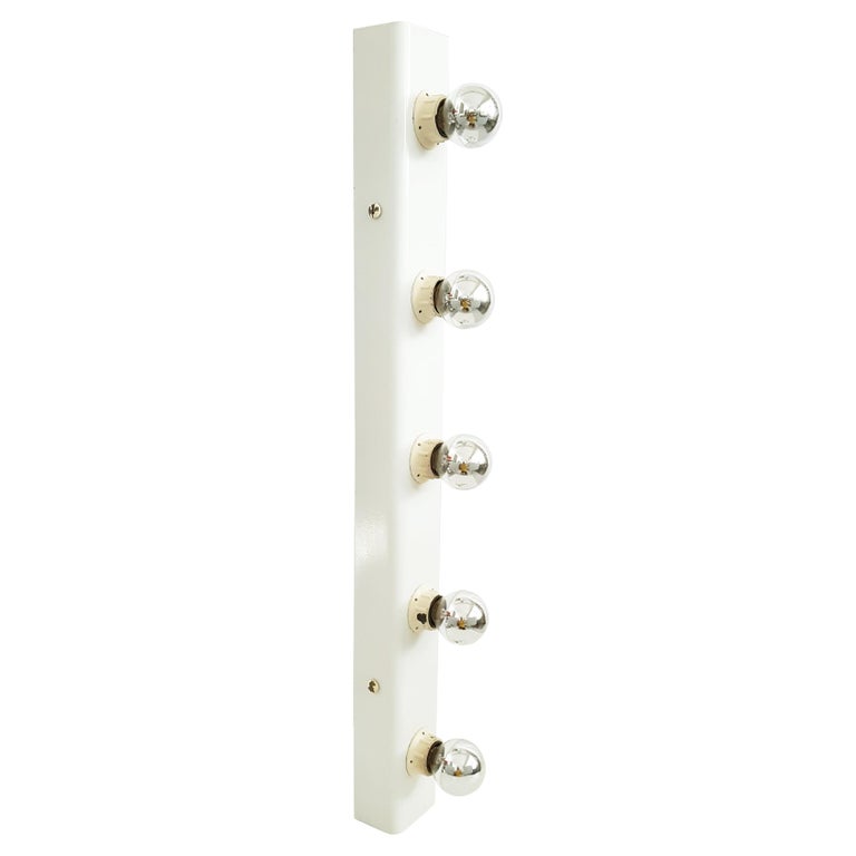 White Metal 5-Lights Wall Lamp Mod. 50 by Gino Sarfatti for Arteluce, '68 For Sale
