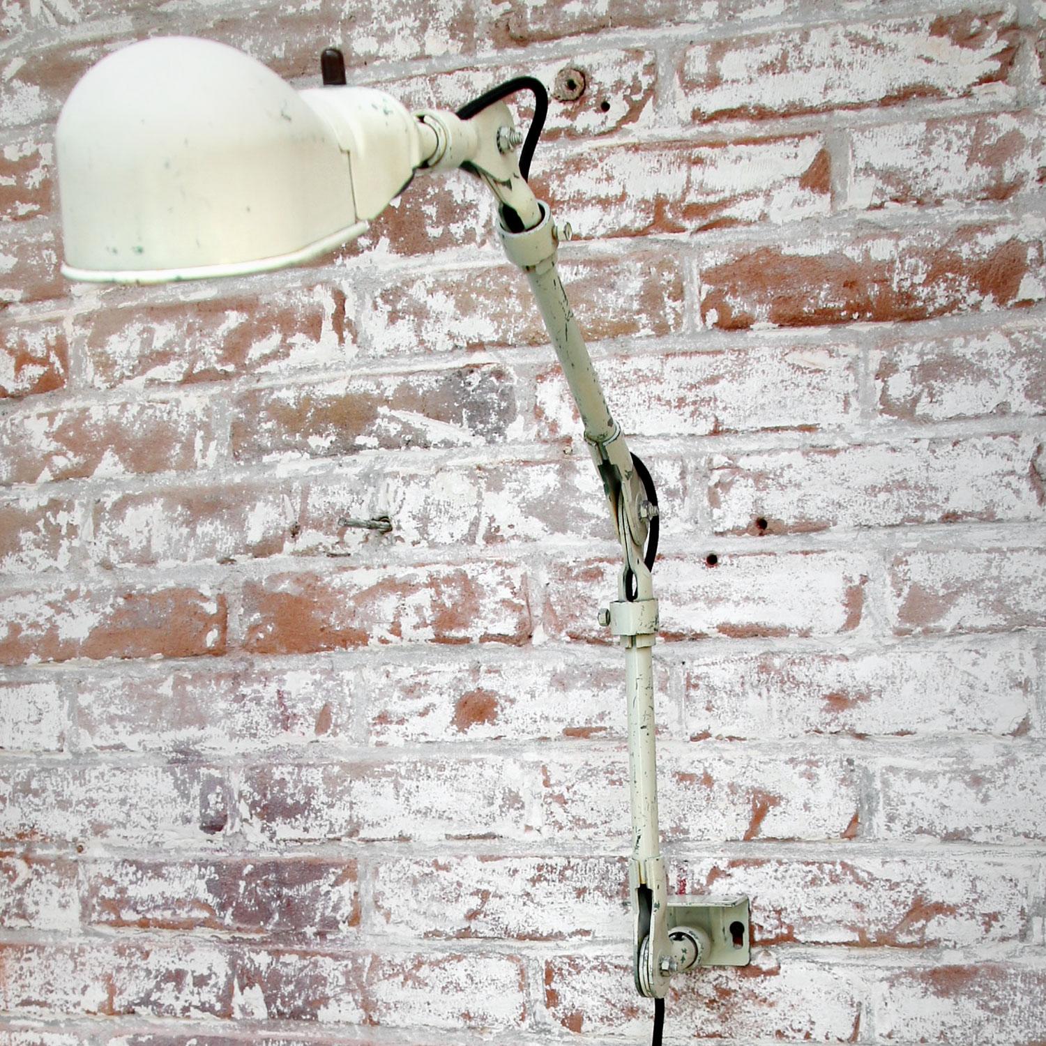 White Metal American Vintage Industrial Cast Iron Wall Light 2