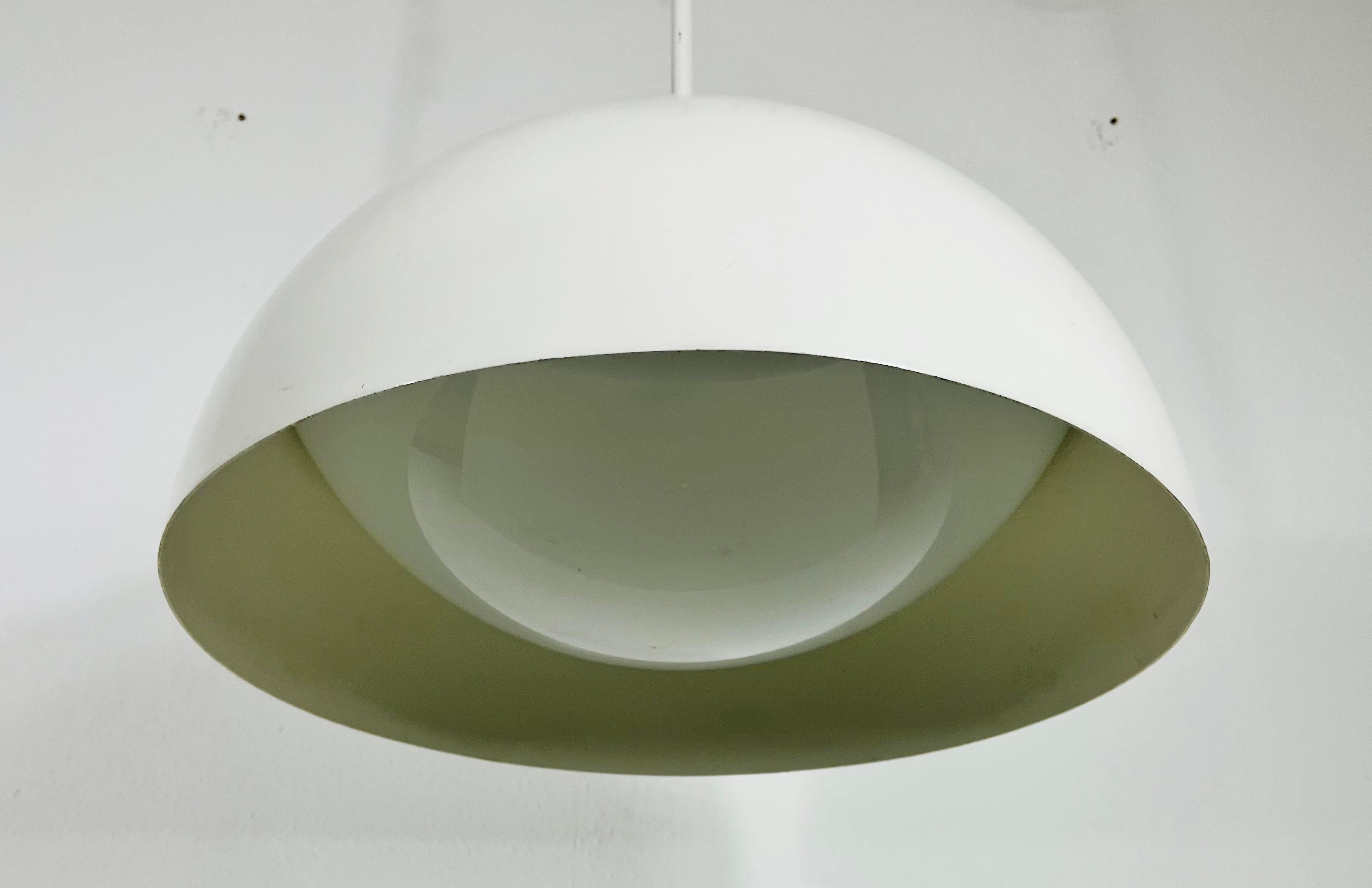 White Metal and Glass Pendant Lamp in the Style Temde, 1970s In Good Condition For Sale In Hagenbach, DE