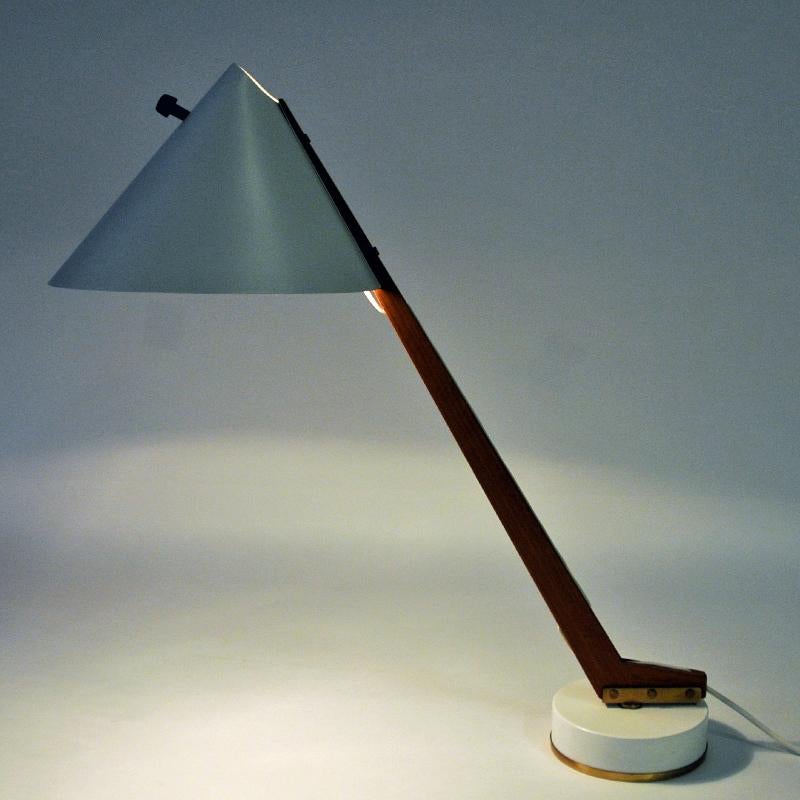 White Metal and Teak Table Lamp mod B54 by Hans Agne Jakobsson, 1950s, Sweden In Good Condition In Stockholm, SE