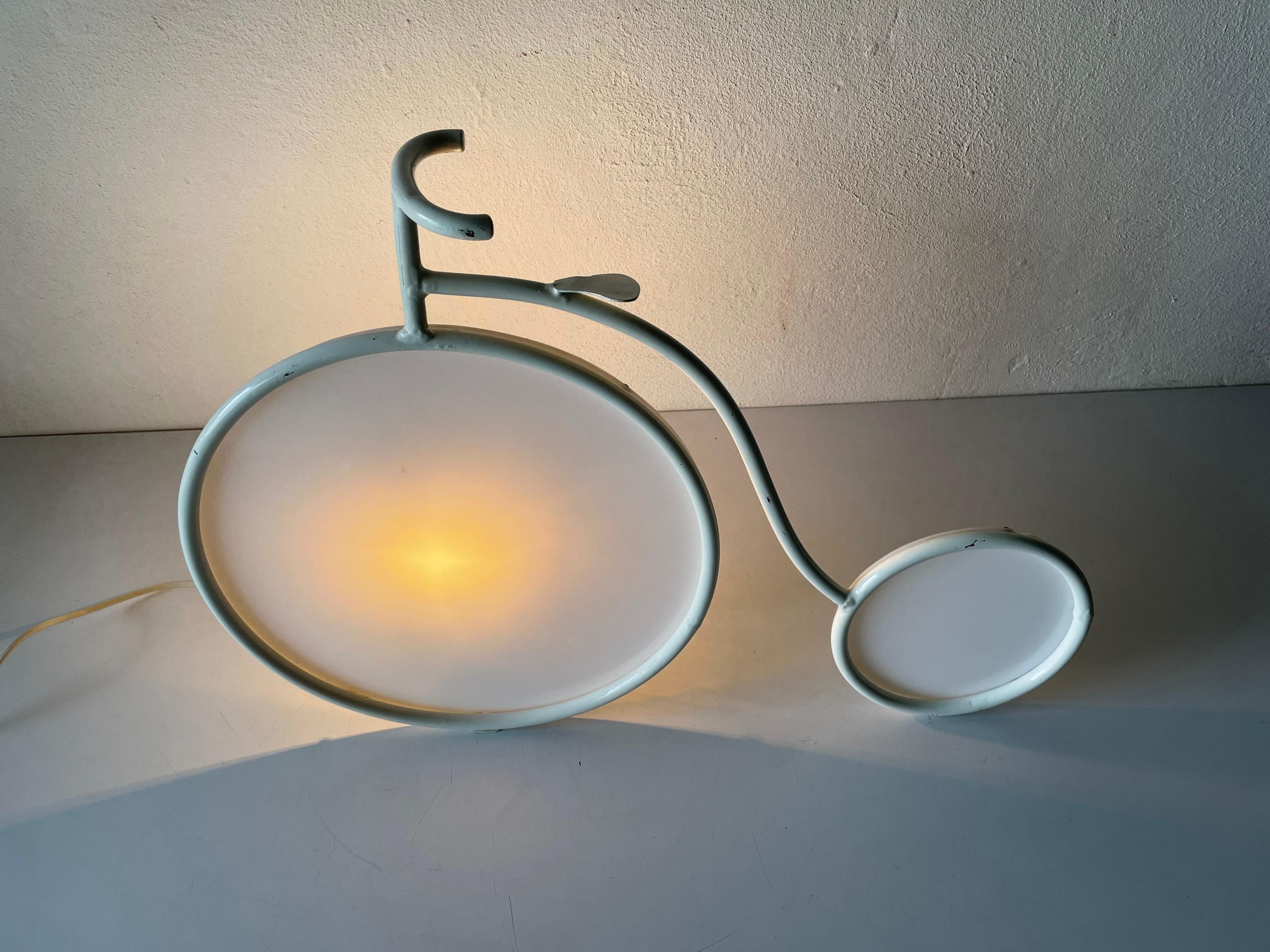 White Metal Bicycle Table Lamp by Zicoli, 1970s, Italy For Sale 1