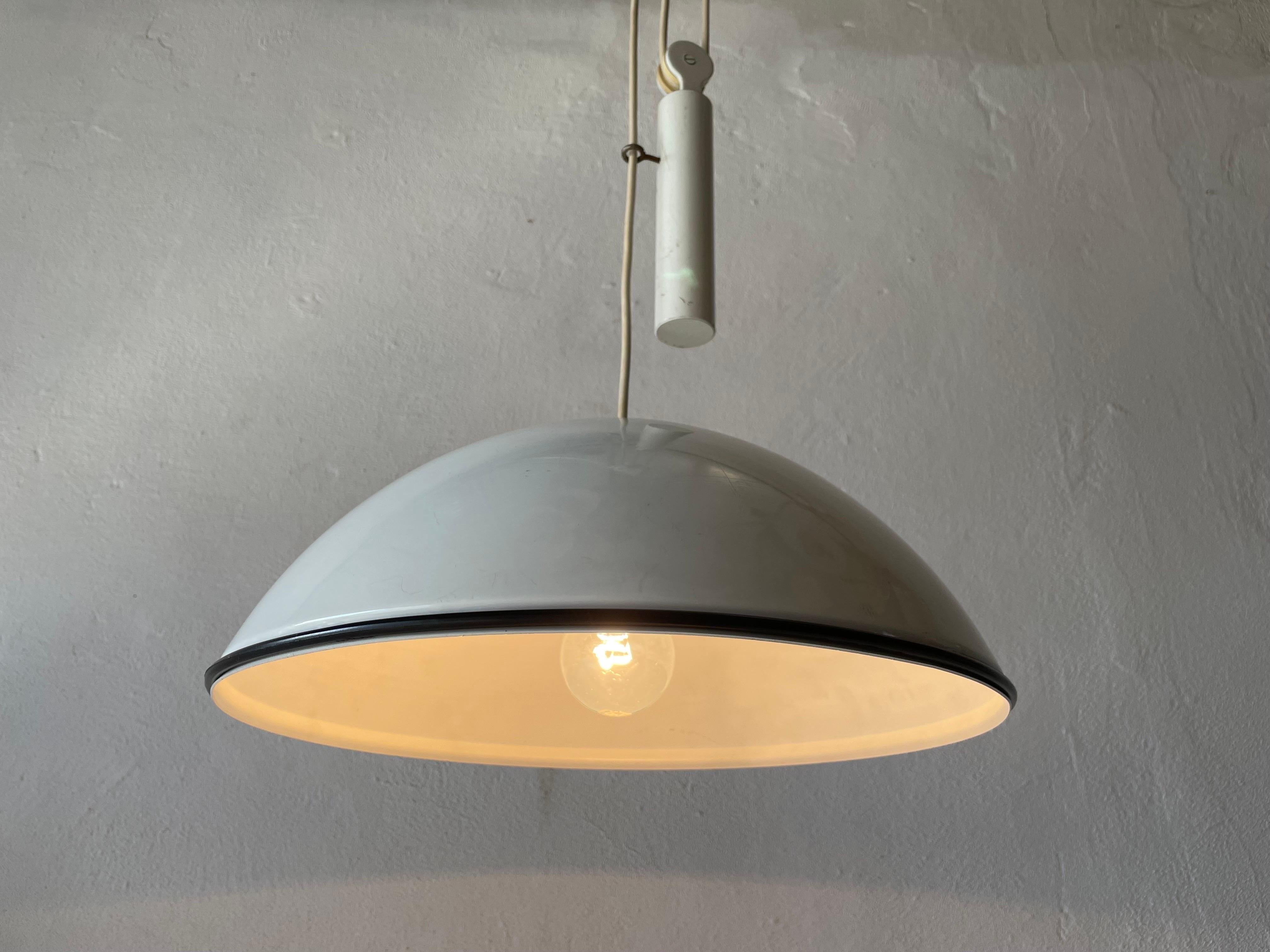 White Metal Counterweight Pendant Lamp by Flos, 1970s, Italy For Sale 4