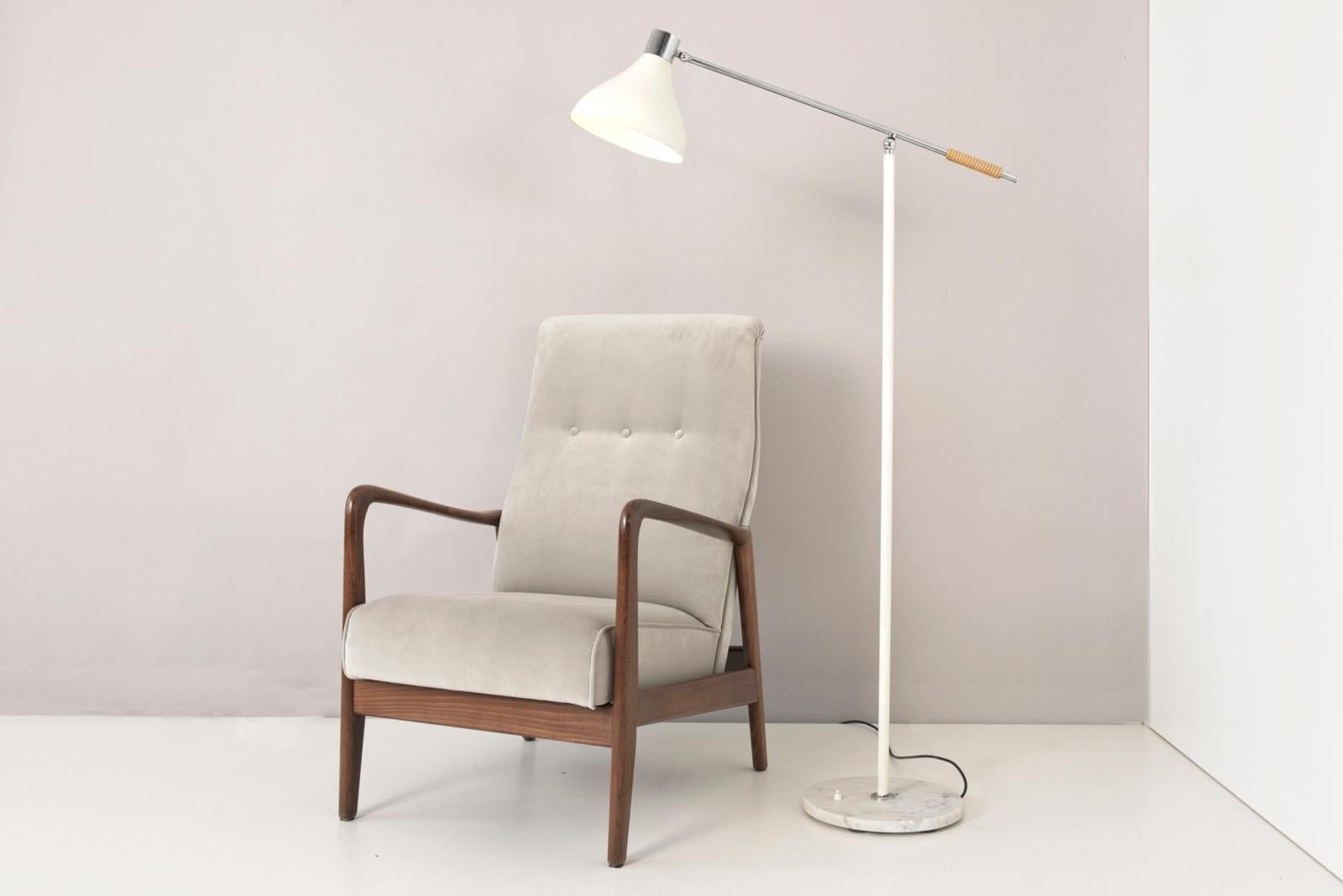 White Metal Floor Lamp by Stilux, Italy - 1960s  For Sale 6