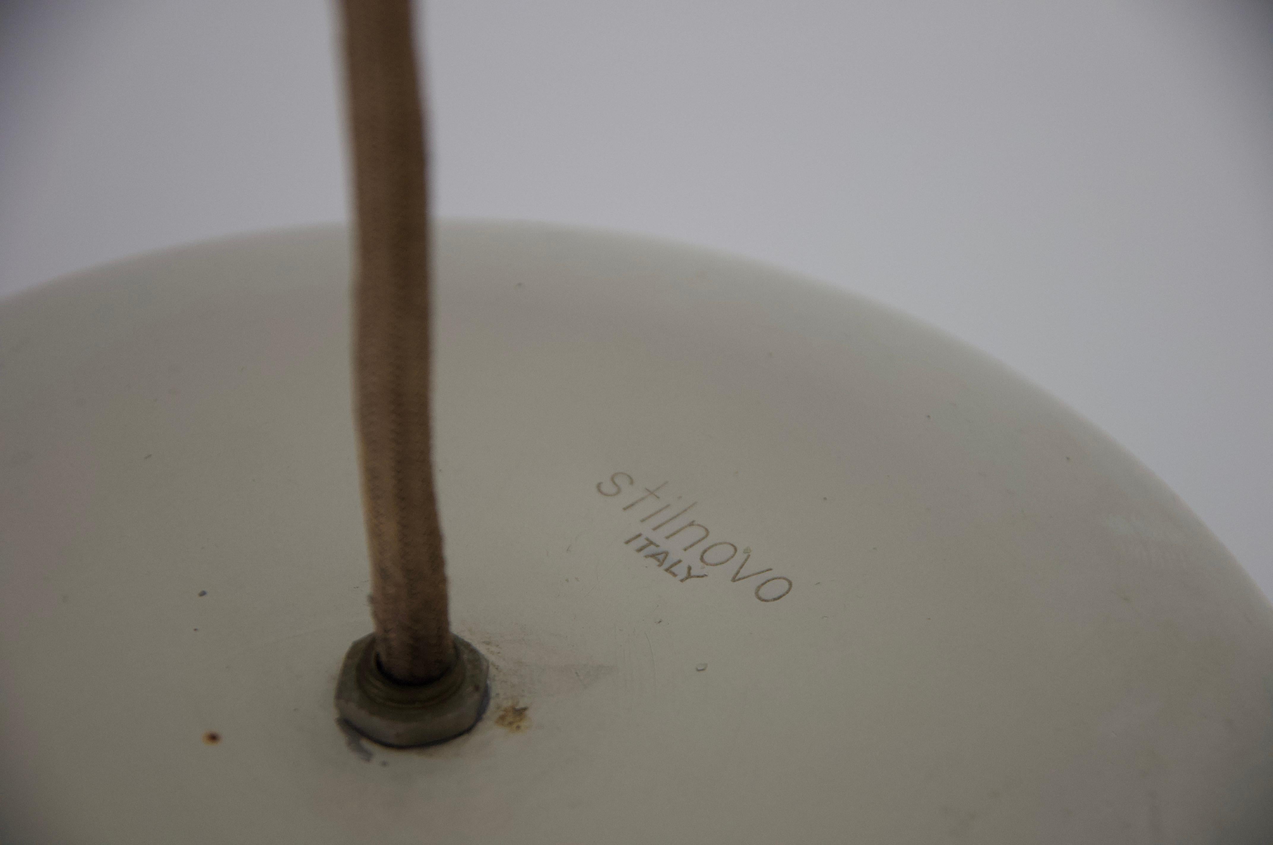 Lampada a sospensione in metallo bianco di Joe Colombo Stilnovo, Italia, anni '50 in vendita 4