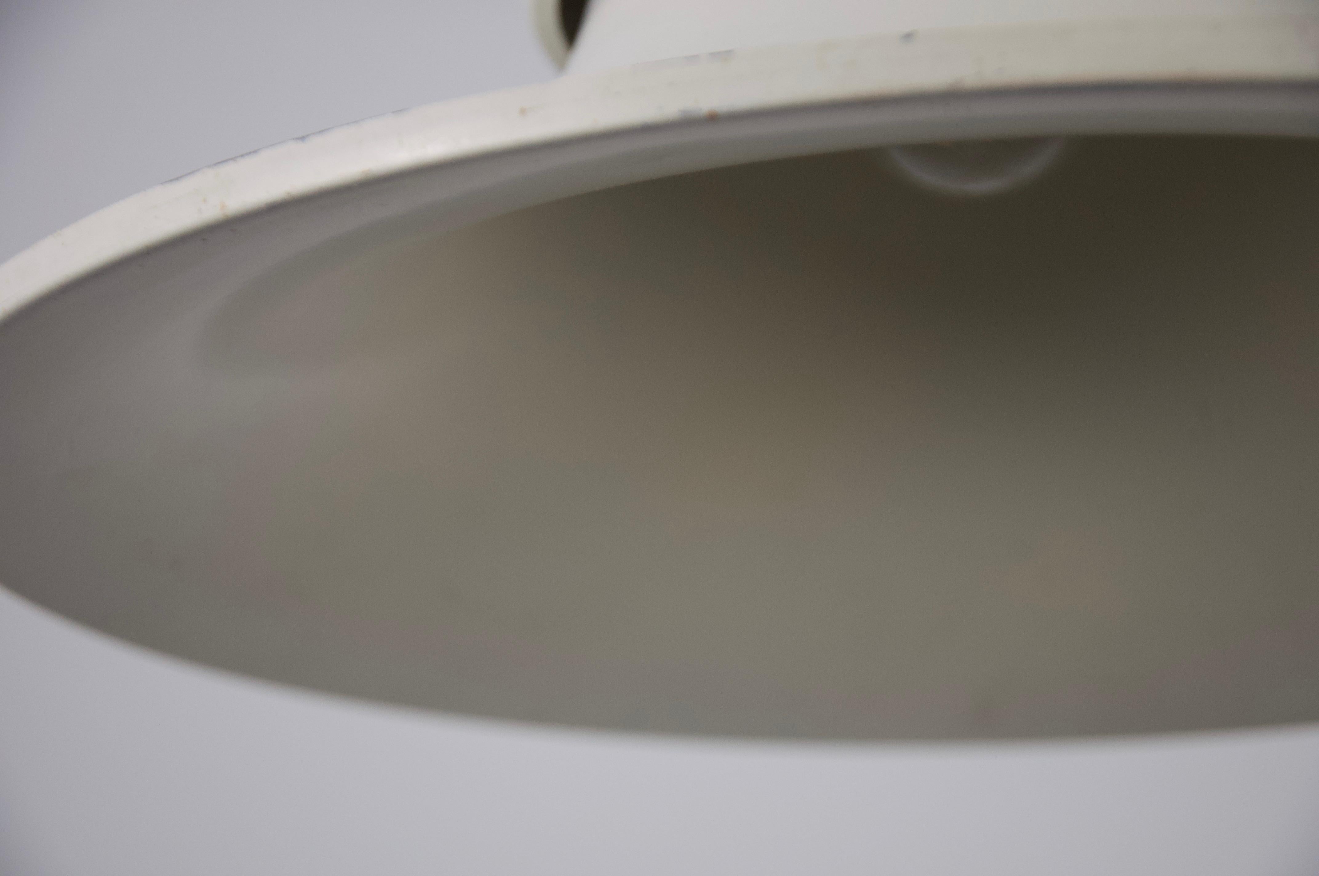Lampada a sospensione in metallo bianco di Joe Colombo Stilnovo, Italia, anni '50 in vendita 7