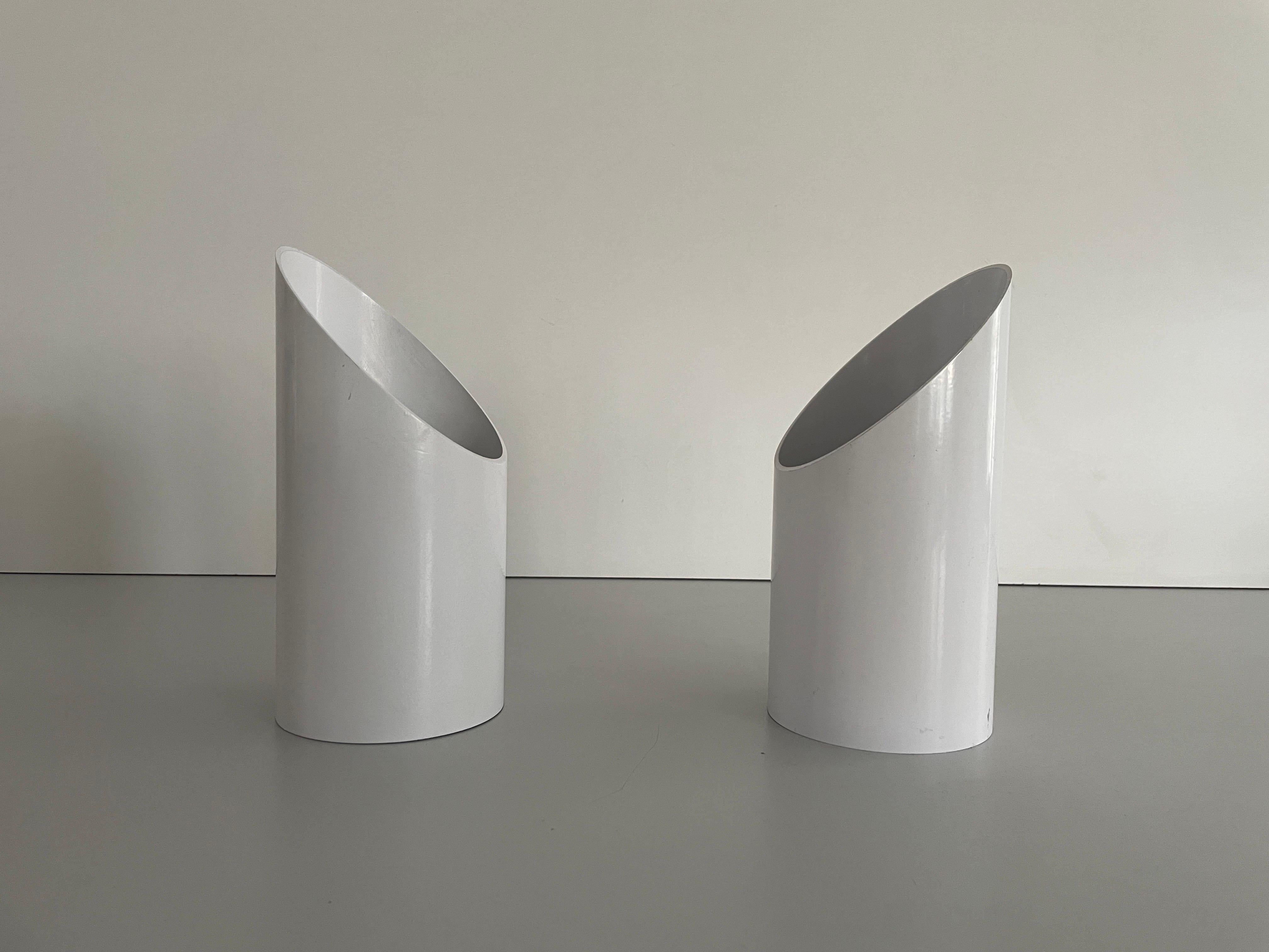 Italiano Coppia di appliques in metallo bianco per Francesconi Fratelli Brescia 1, anni '70, Italia in vendita