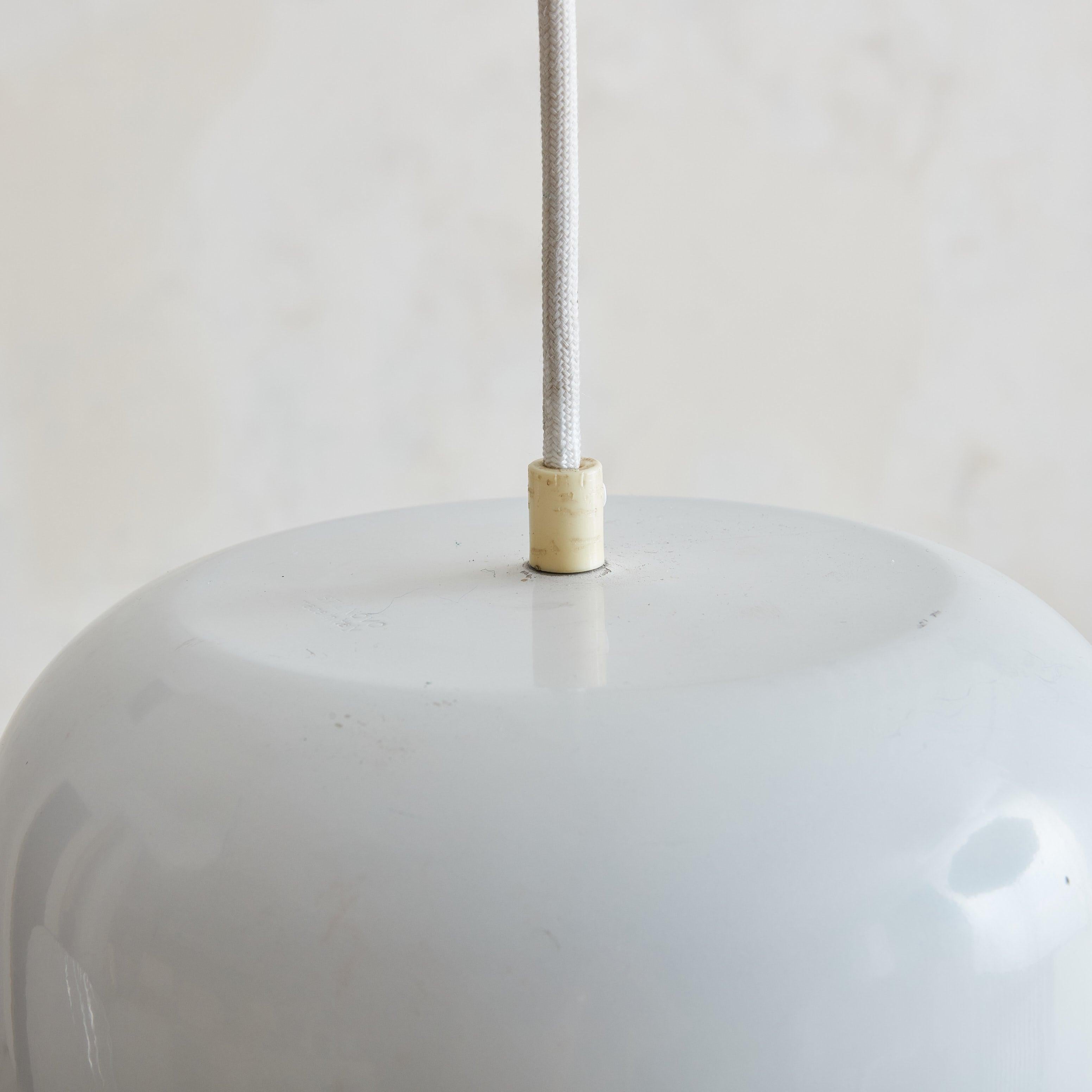 White Metal Pendant Light by Joe Colombo for Stilnovo, Italy 1950s In Good Condition For Sale In Chicago, IL