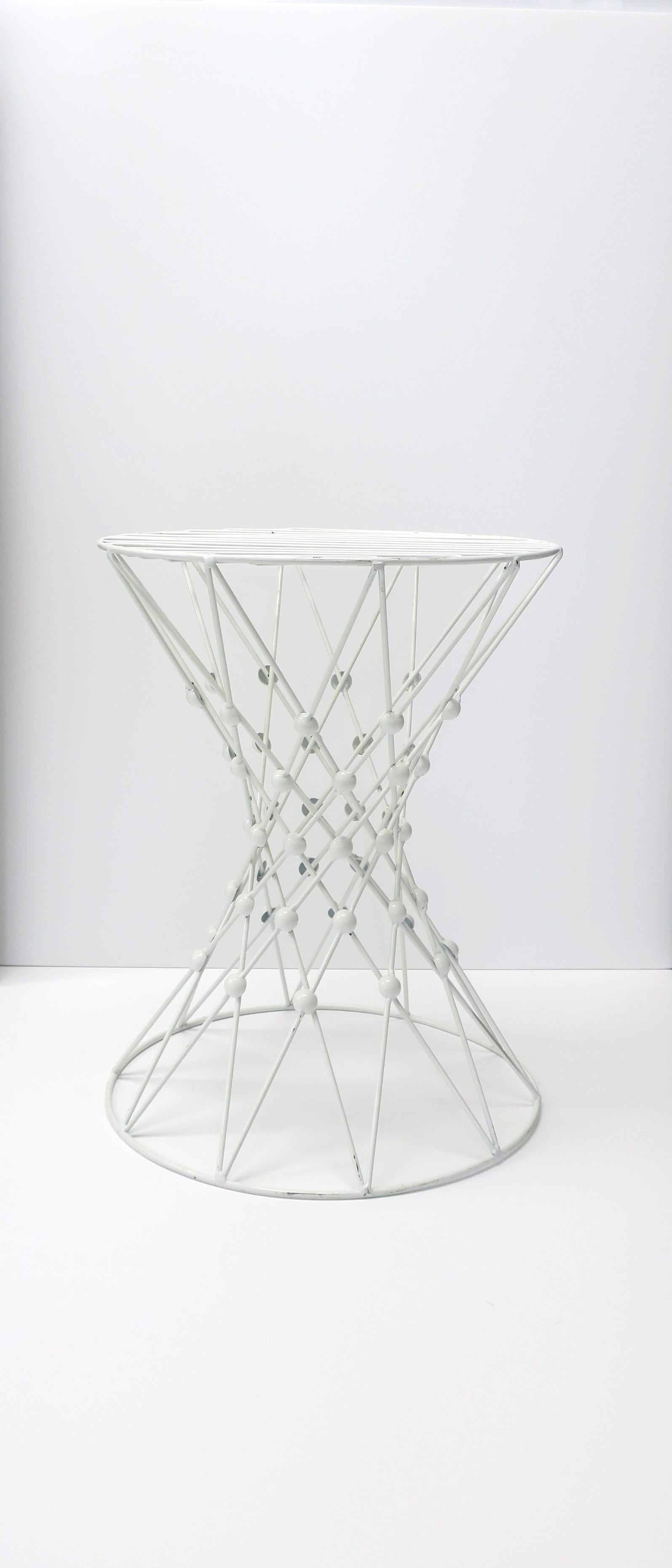 Modern White Metal Side Table with Hourglass Shape For Sale