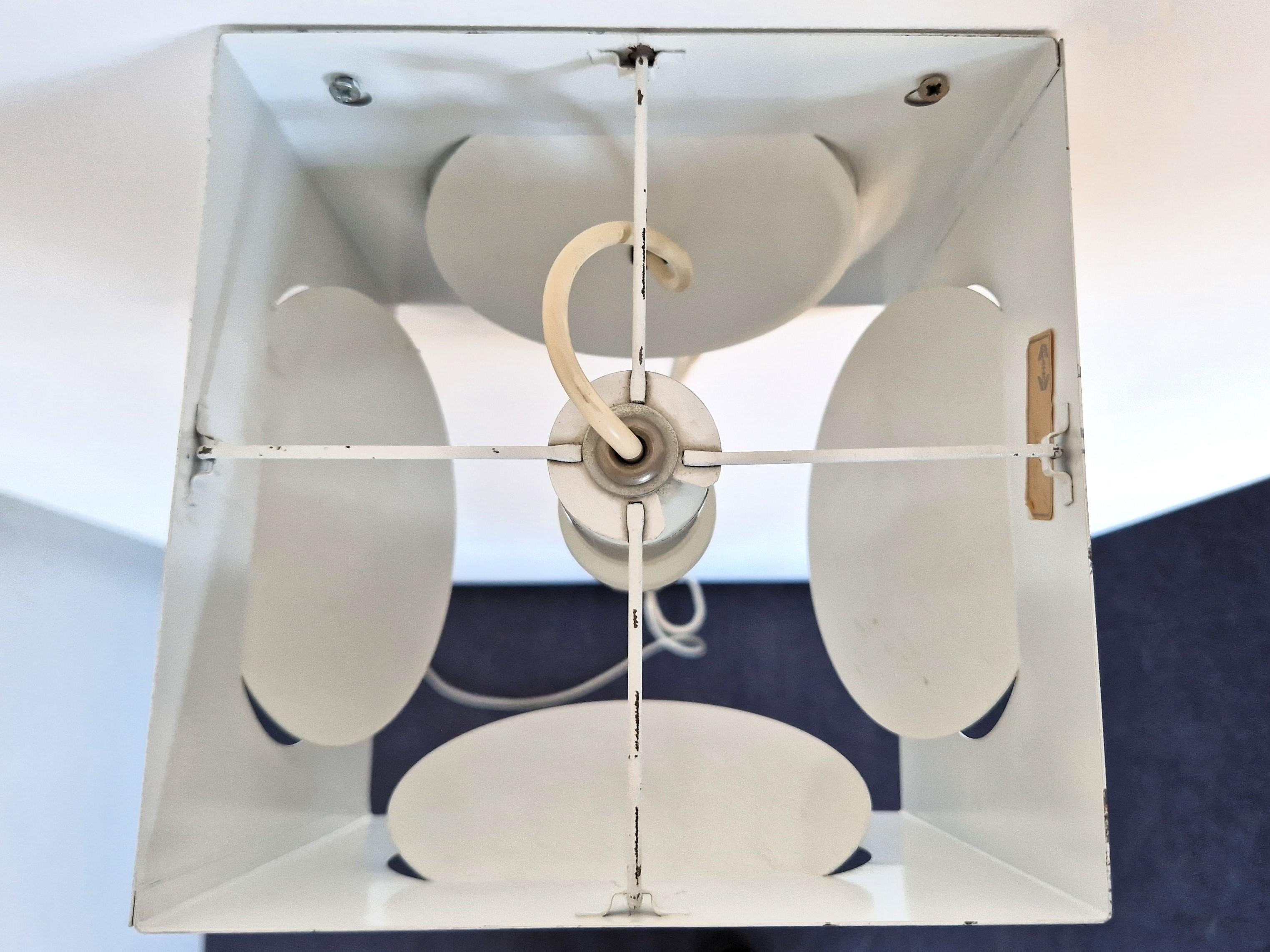 White metal wall sconce by Shogo Suzuki for Orno, Finland 1960's In Good Condition For Sale In Steenwijk, NL