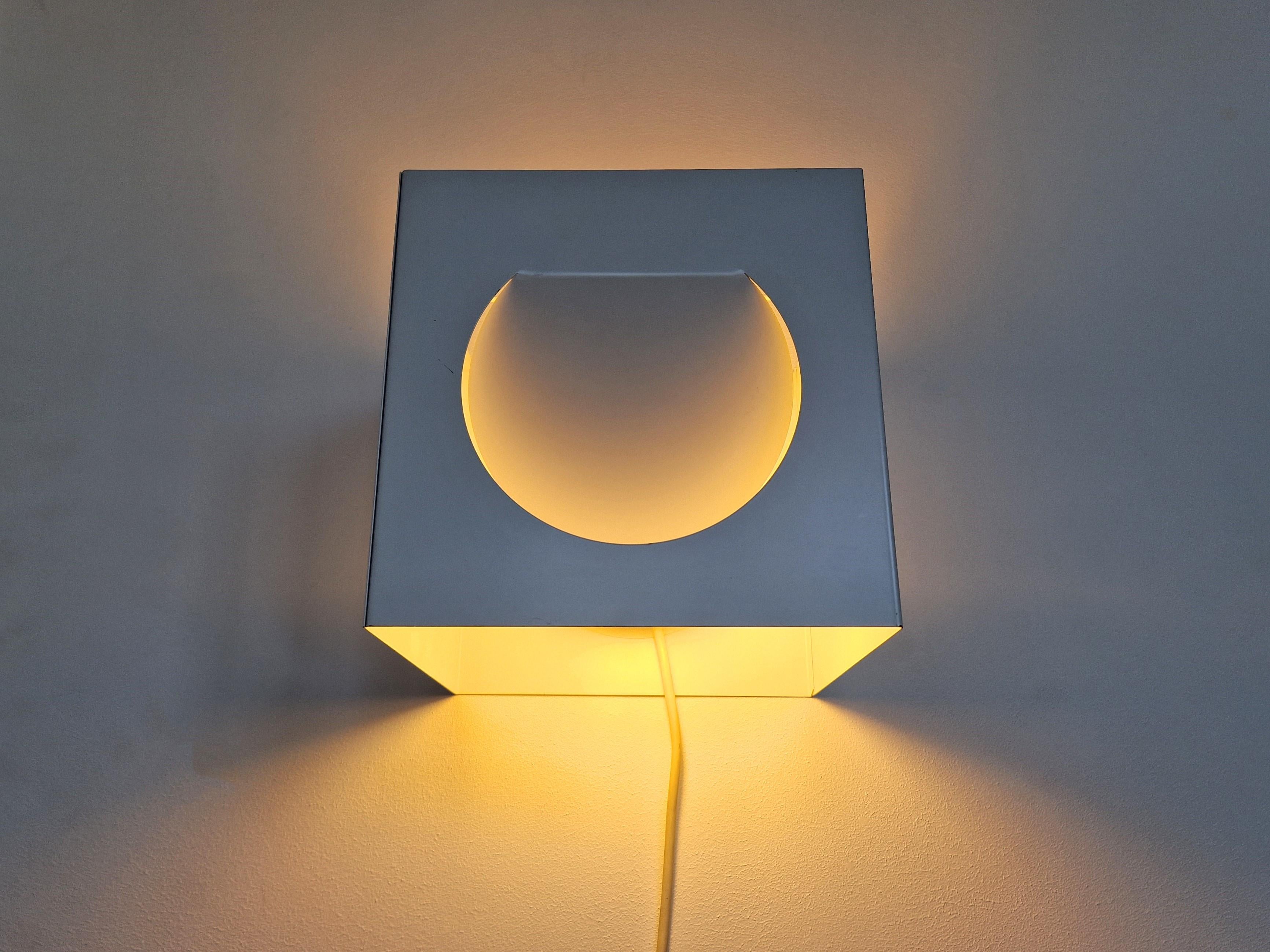 White metal wall sconce by Shogo Suzuki for Orno, Finland 1960's For Sale 1
