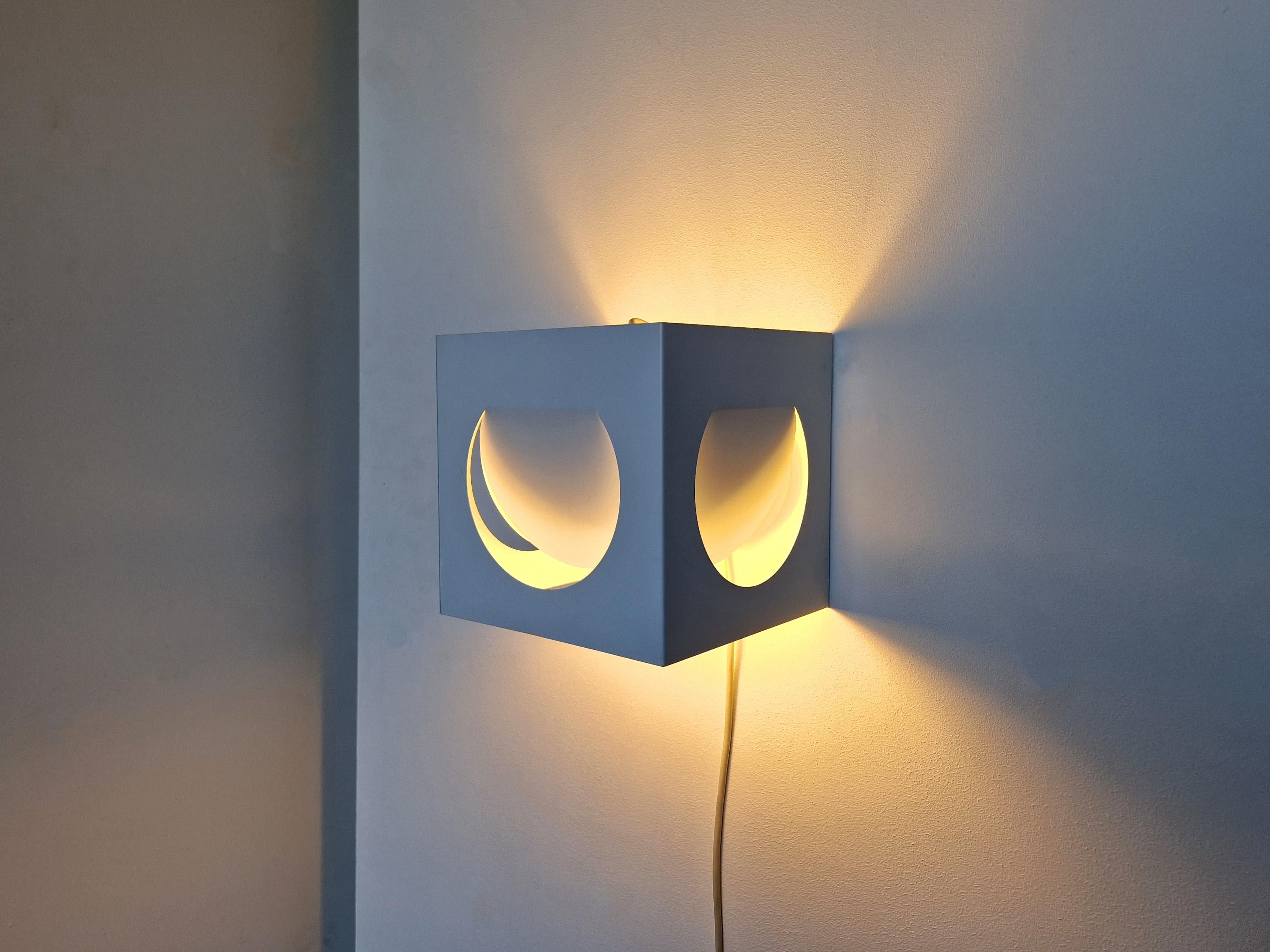 White metal wall sconce by Shogo Suzuki for Orno, Finland 1960's For Sale 2