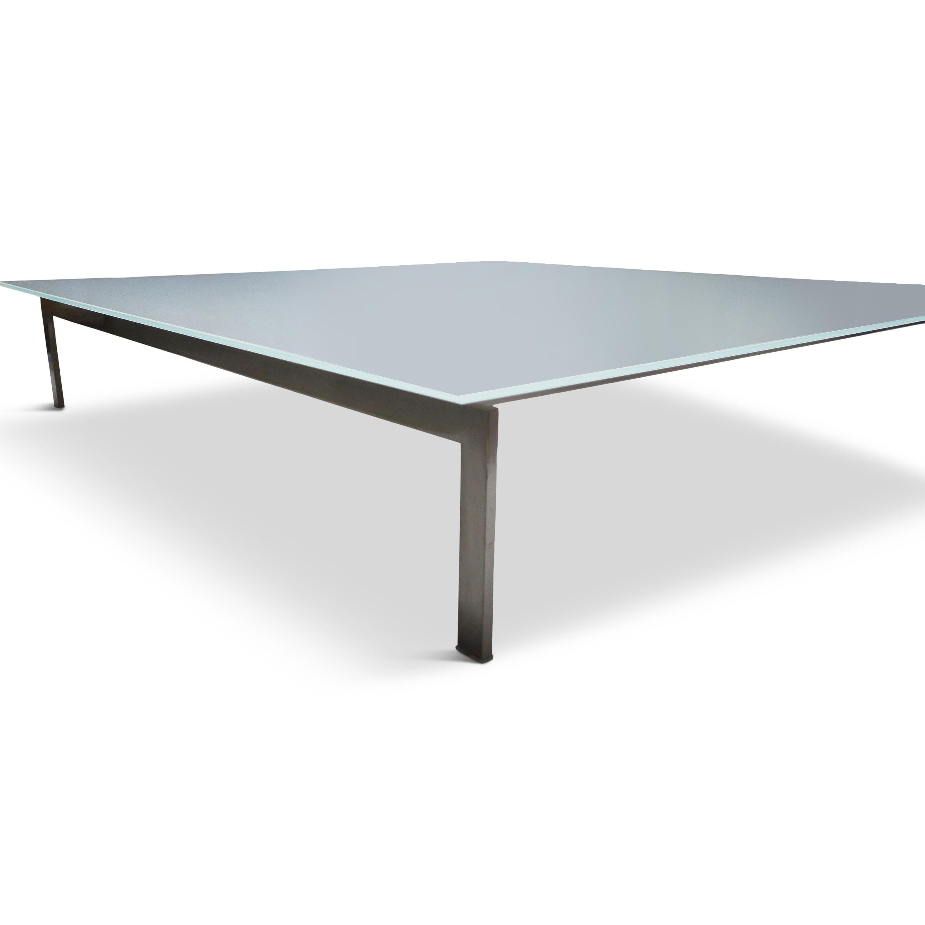 White Metro 2 Cocktail Table by Piero Lissoni for Living Divani In Good Condition For Sale In Brooklyn, NY