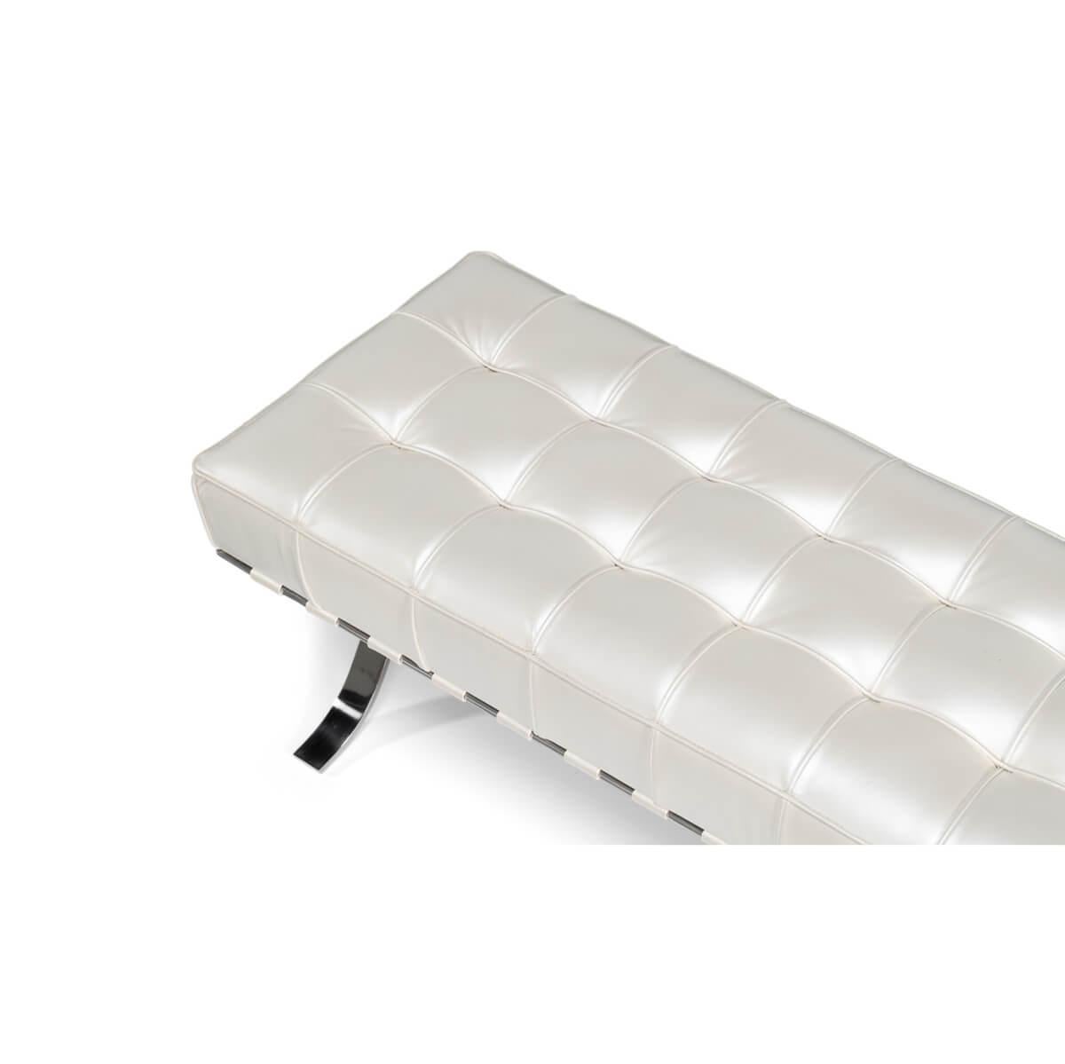 XXIe siècle et contemporain Banc en cuir blanc mi-siècle moderne en vente