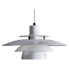 White Mid-Century Modern Pendant Lamp in the Style of Poul Henningsen