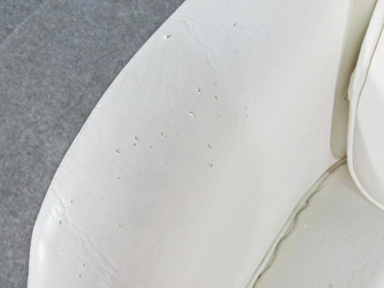 White Mid-Century Modern Sofa For Sale at 1stDibs