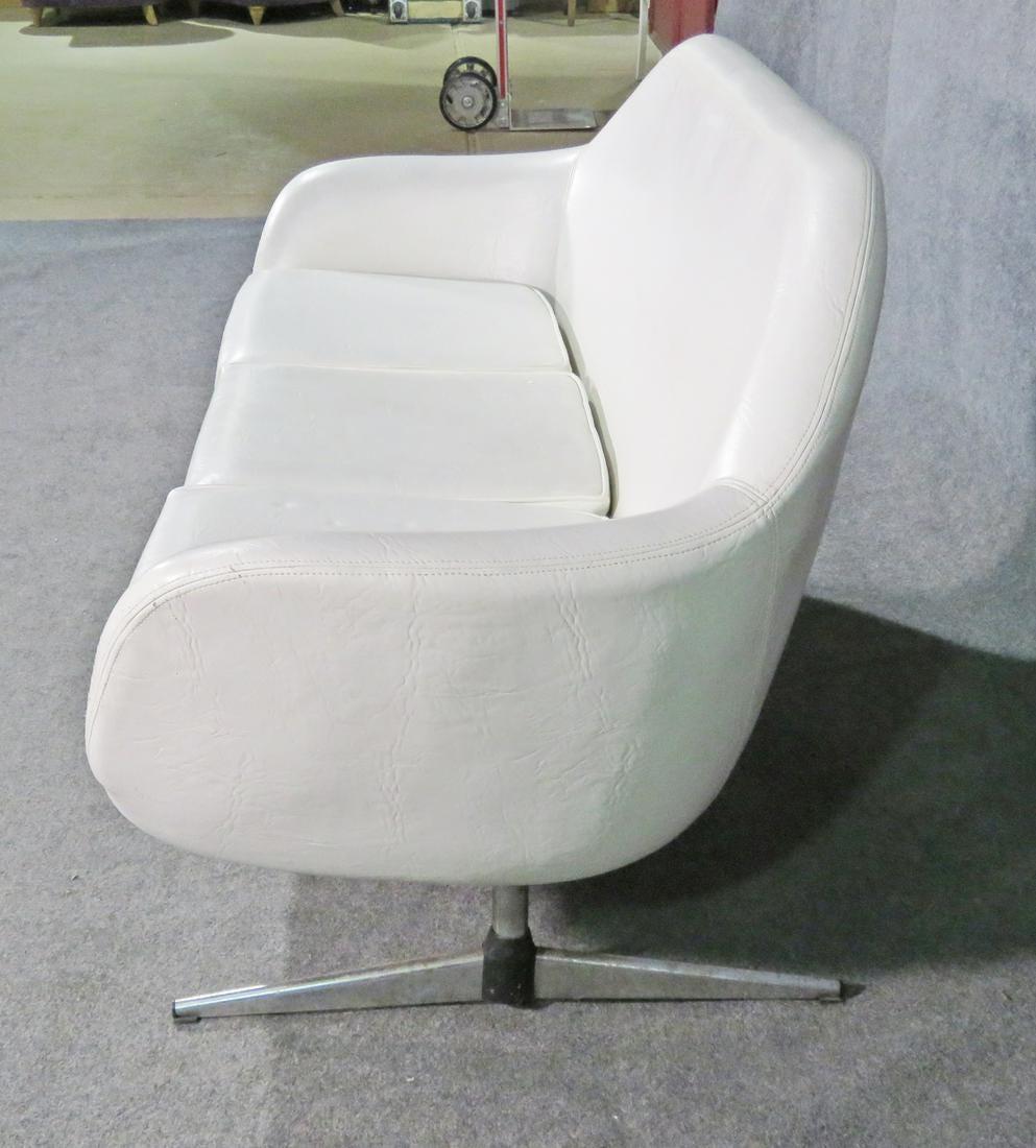 20th Century White Mid-Century Modern Sofa For Sale