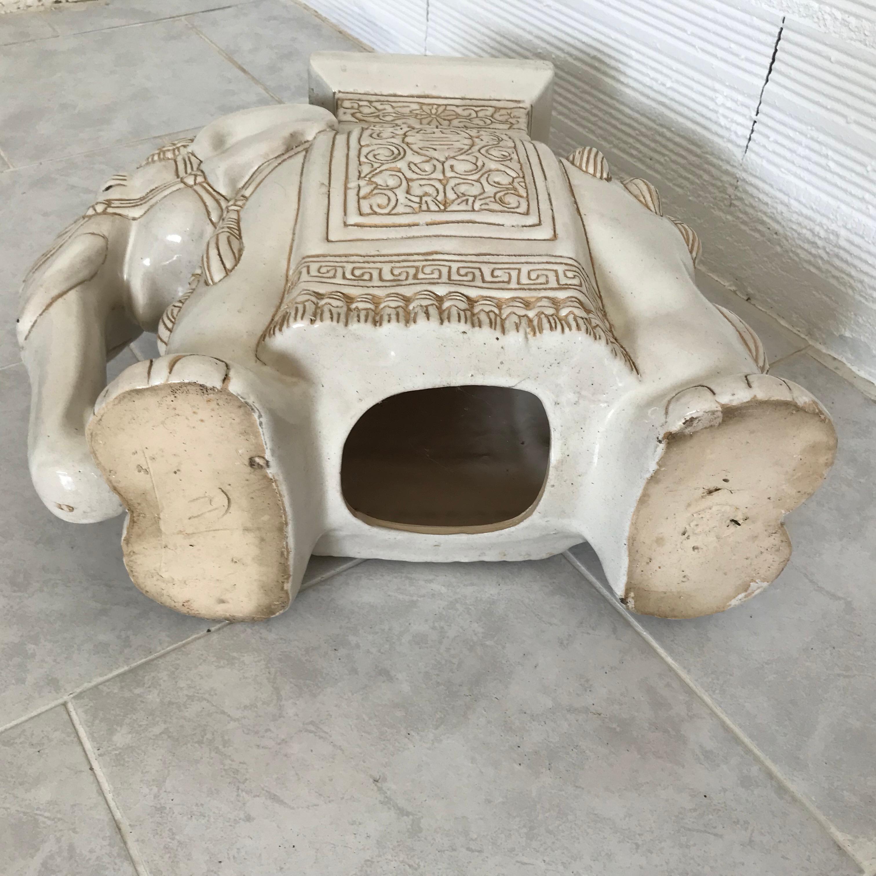 White Midcentury Ceramic Elephant Side Table, or Planter In Good Condition In London, GB